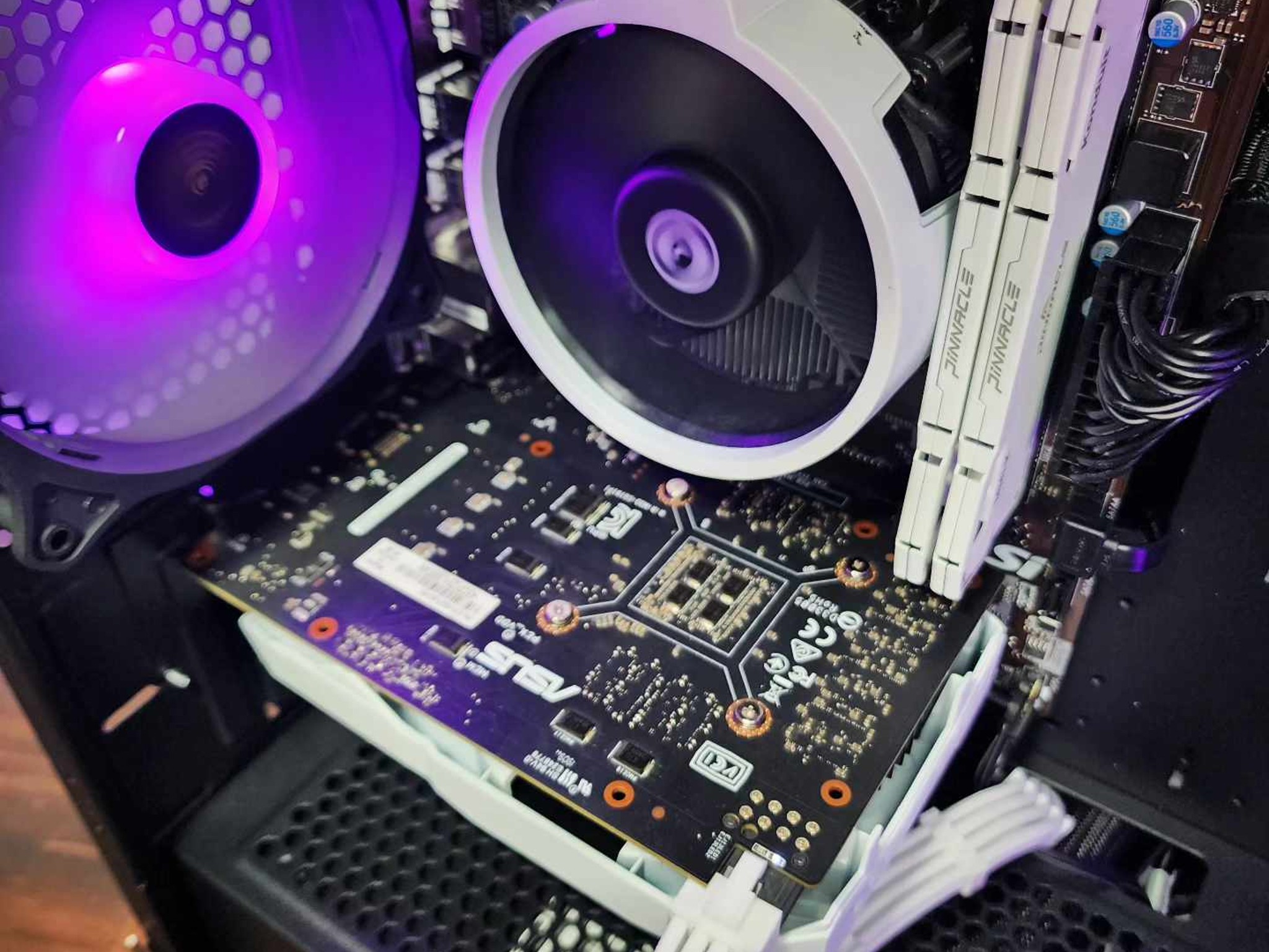 💜🤍💜 GTX 1660 Ti // Ryzen 5 1600AF // 16GB 3600MHz // 1TB SSD