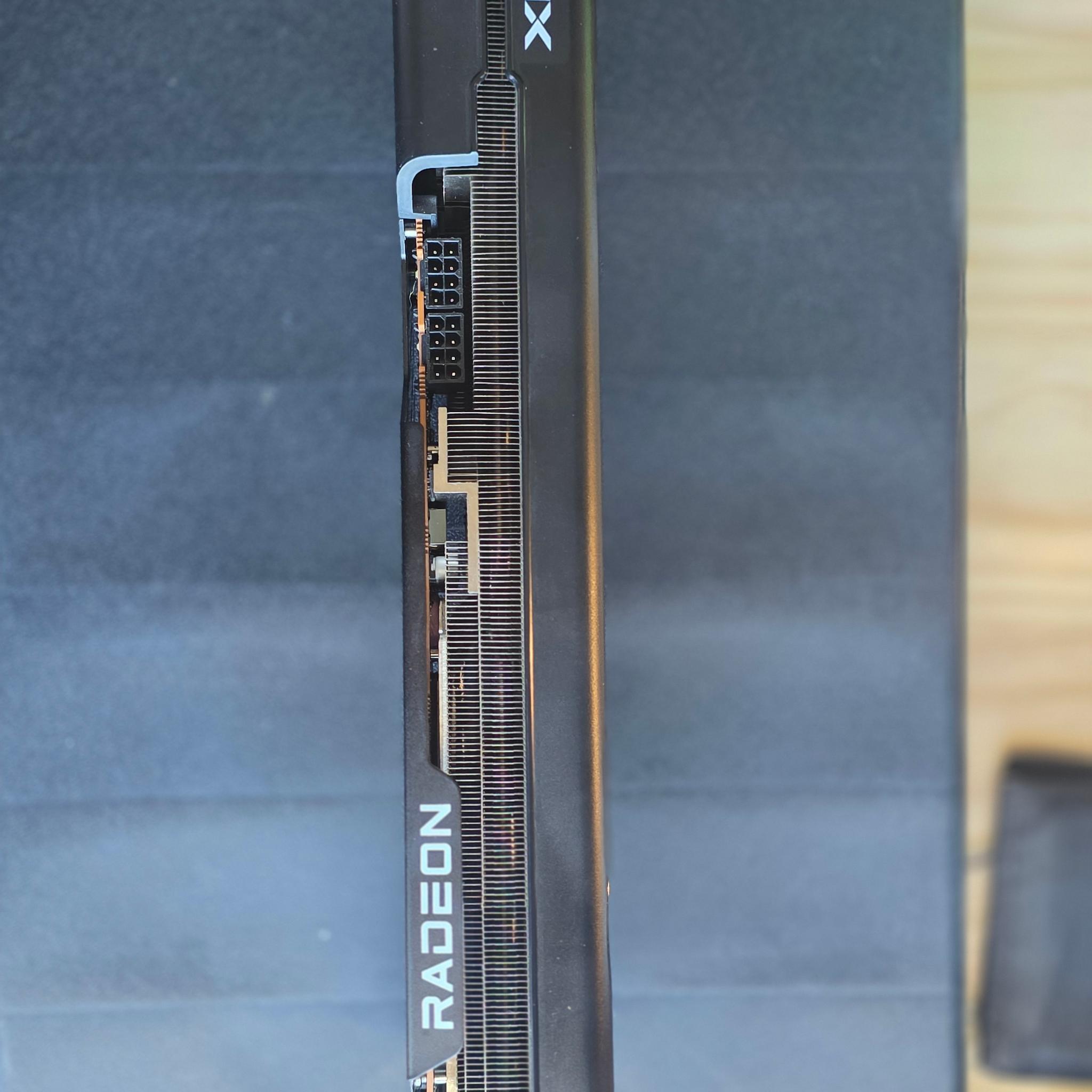 RX 7700 XT XFX Speedster QICK 319 BLACK