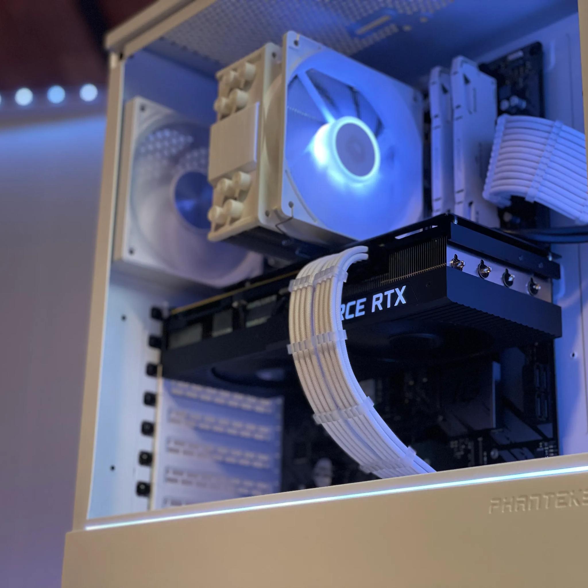 "Snowstorm" (RTX 3080 + Ryzen 7)