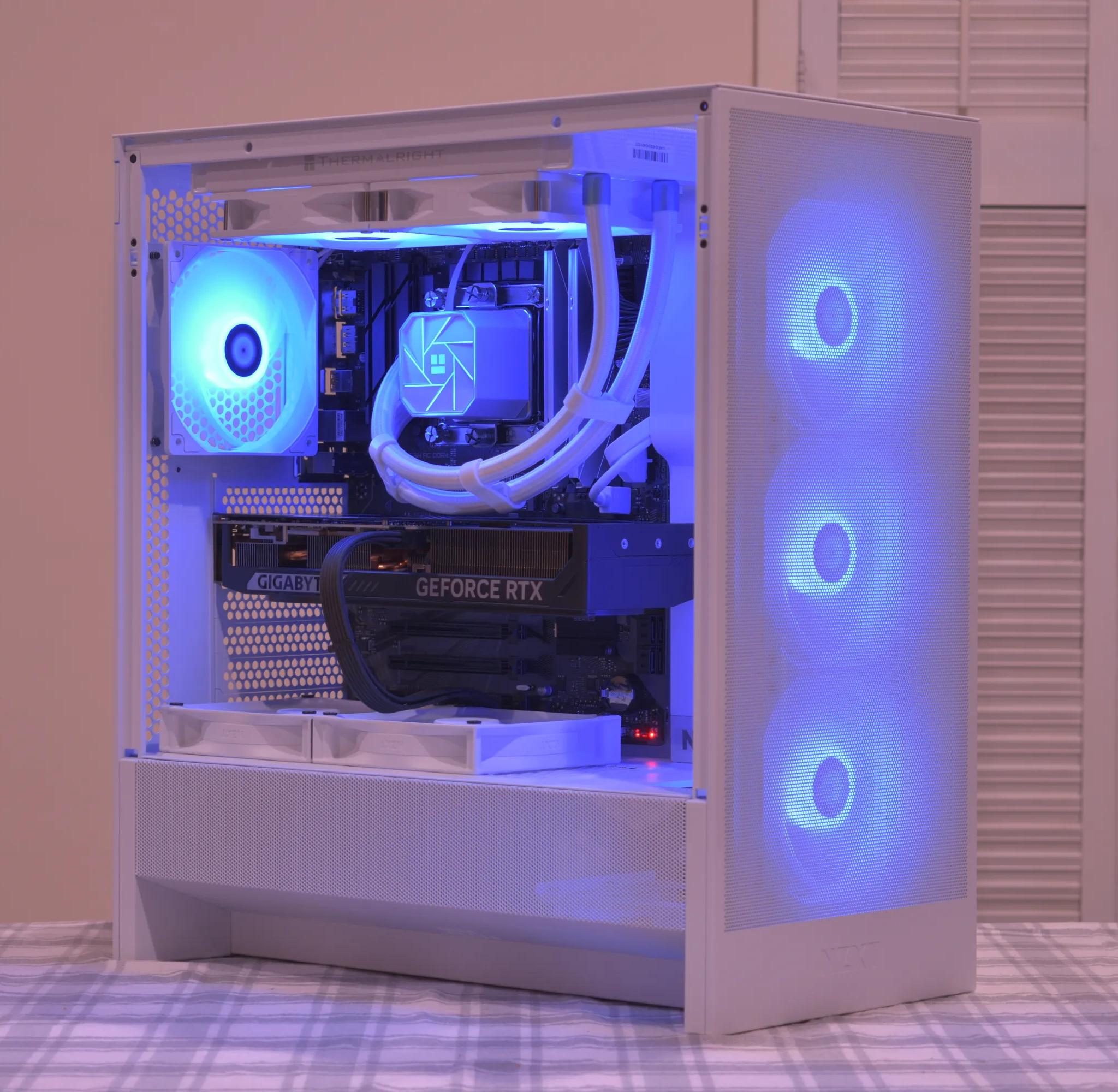 🚀Performance Gamer🚀 Intel i5 14600K | RTX 5070 12GB | 32GB DDR4 | 2TB nVME SSD | White | RGB+Wifi