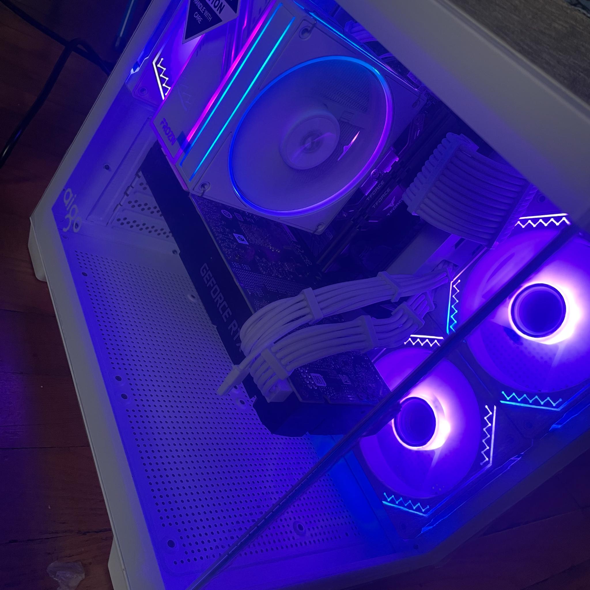 Ryzen 5, Nvidia 2080 Super - White RGB Gaming PC