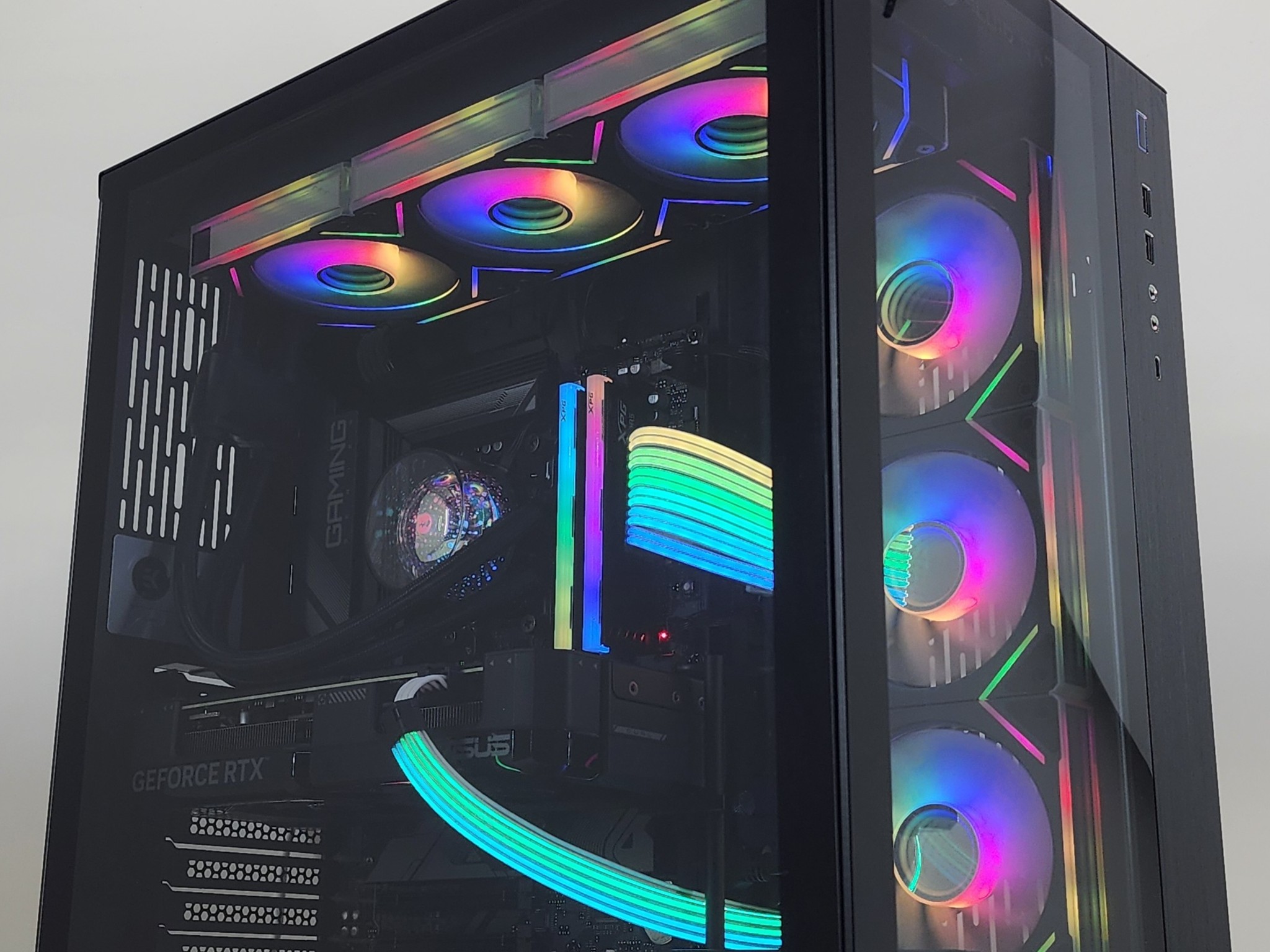 Gaming PC Ryzen 7 7700X 32GB RAM 1TB SSD RTX 4070 12GB Windows 11 Computer