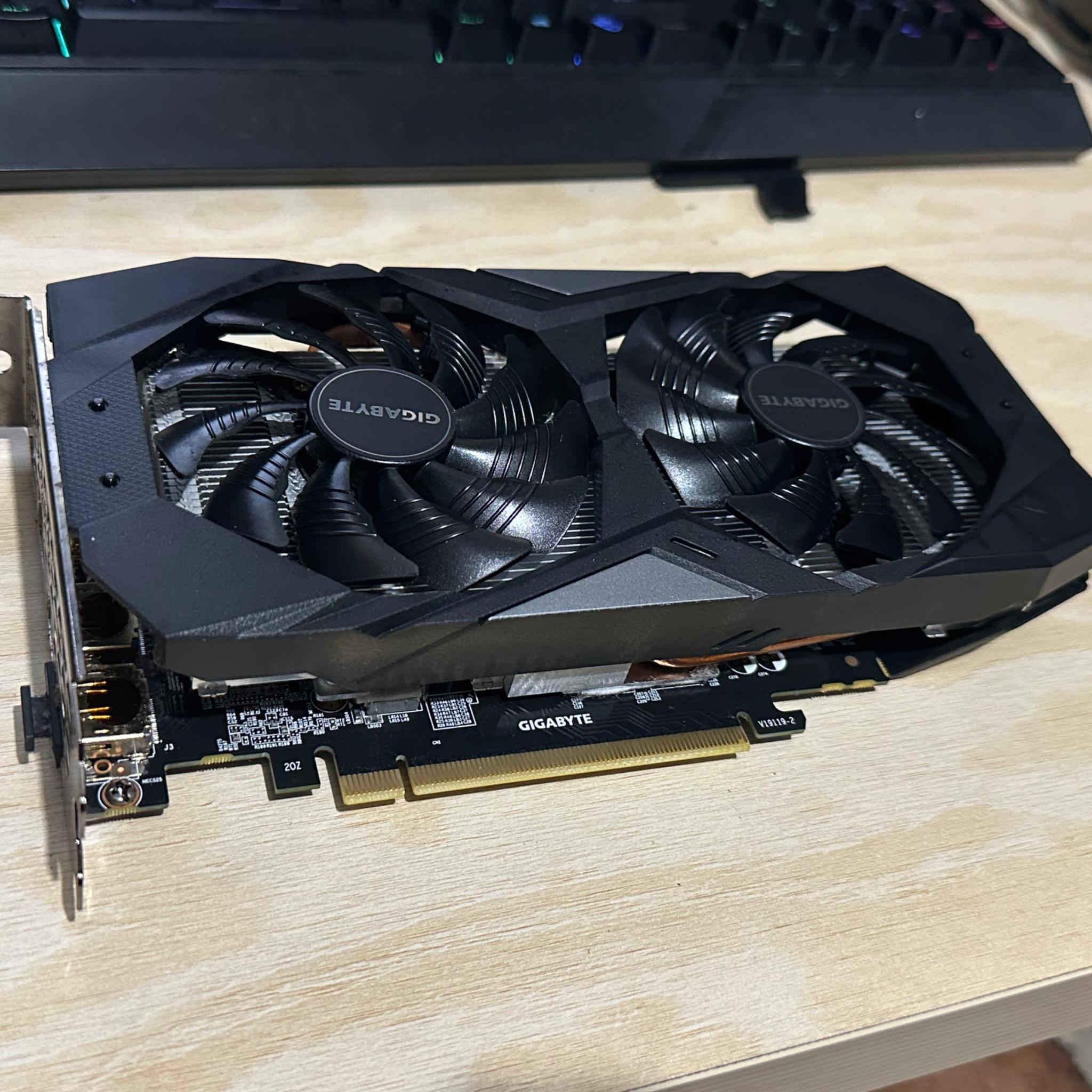 GIGABYTE 1660 super 6GB