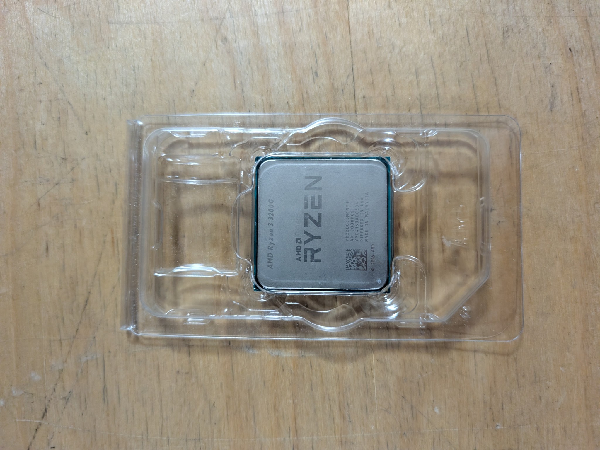 AMD Ryzen 3 2200G
