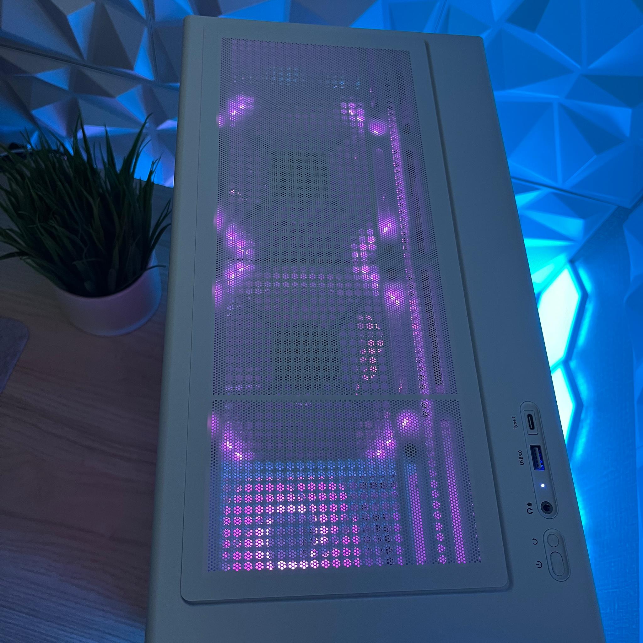 CUSTOM WHITE PC | RYZEN 5 5500 | RX 6600XT | RAM DDR4 16GB | WIN 11 PRO | PURE PERFORMANCE