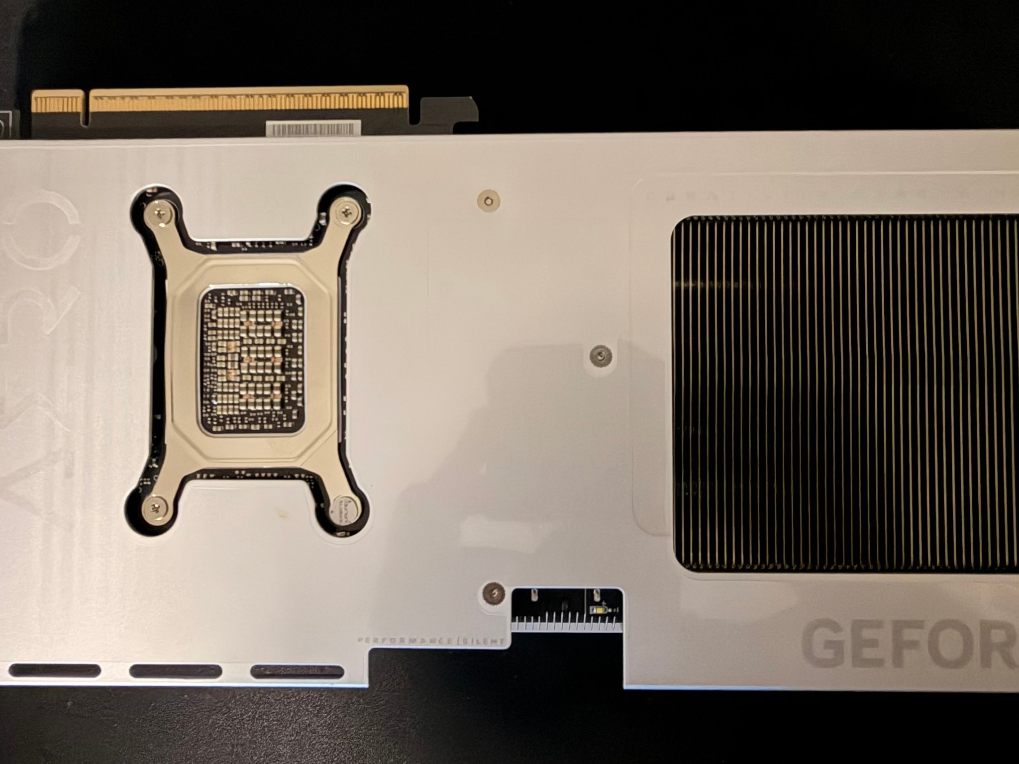 GIGABYTE GeForce RTX 5070 AERO OC 12G