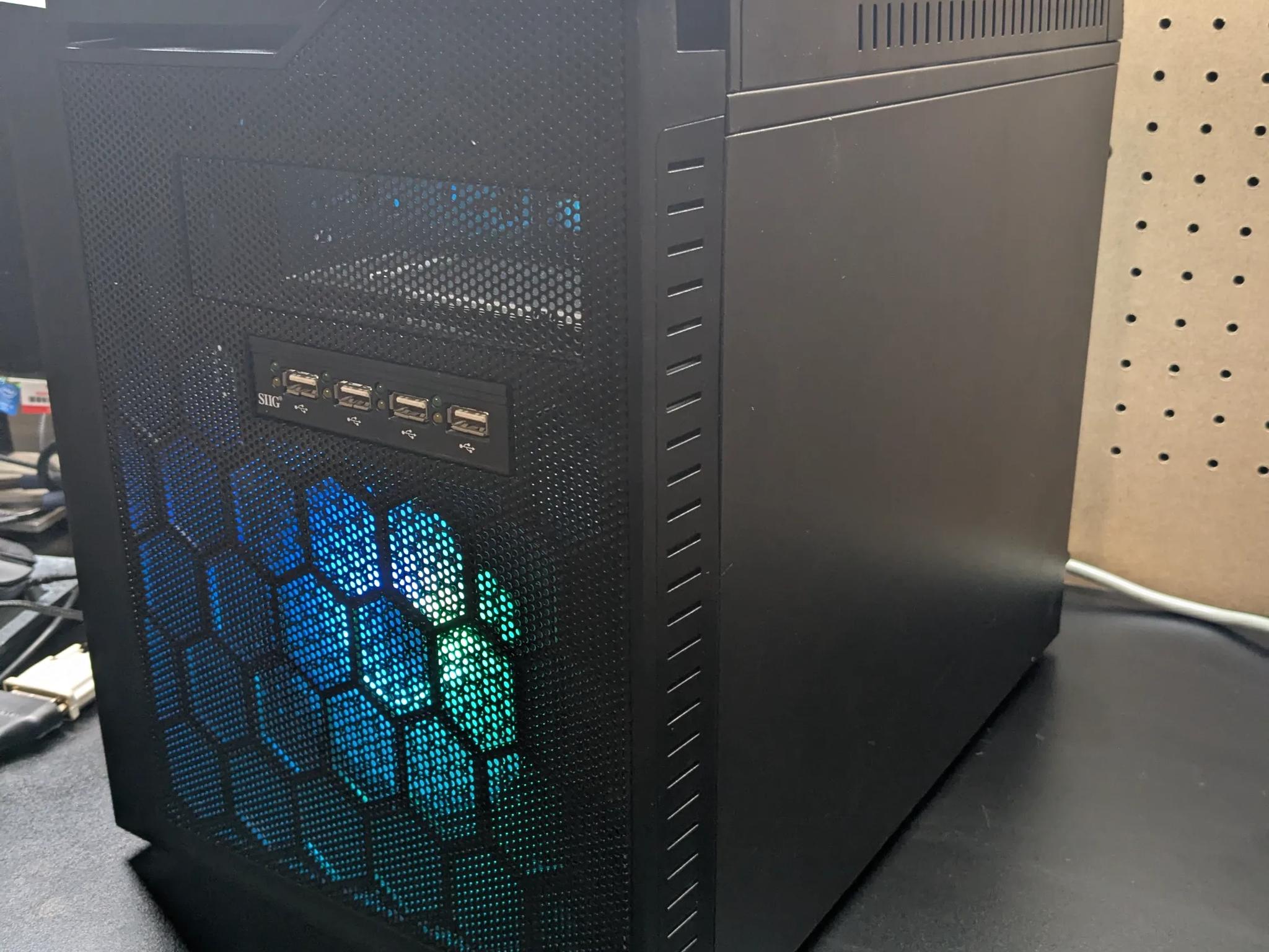 THE CUBE | Scratch and Dent | Budget NAS/Server/HTPC | i5-3470, 2GB AMD, 16GB RAM, 512GB SSD, Win10