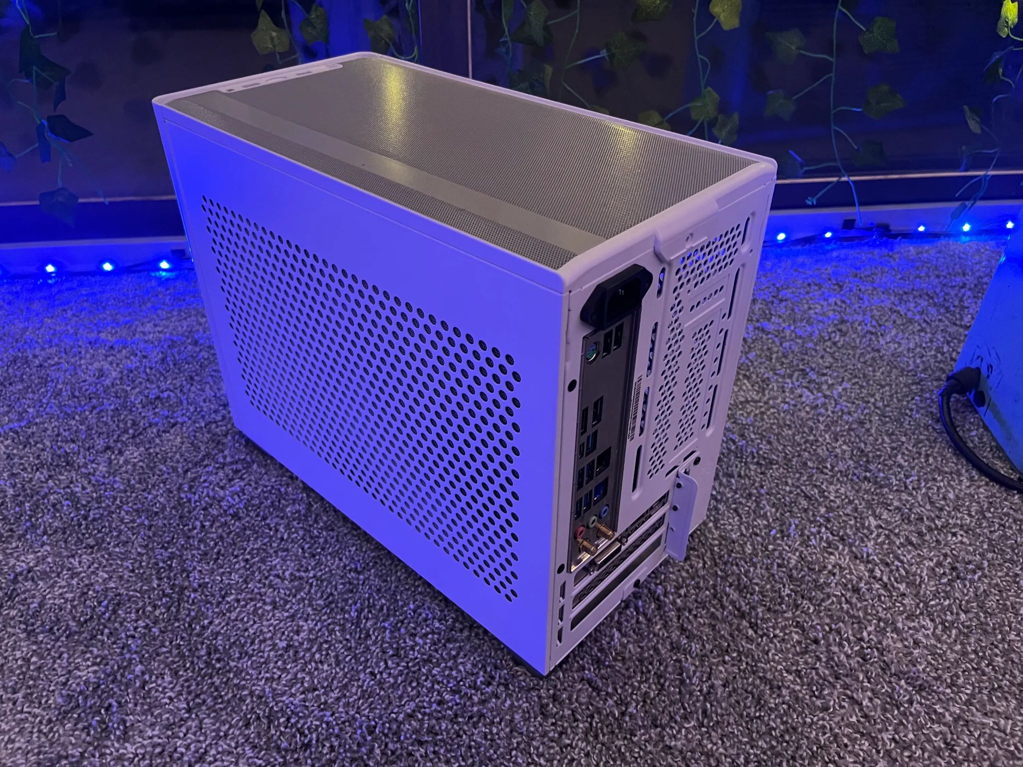 GTX 1660S | Intel i5 10400 | 16GB DDR4 | 1TB SSD | Windows 11 | WIFI + BT | SFF Gaming PC