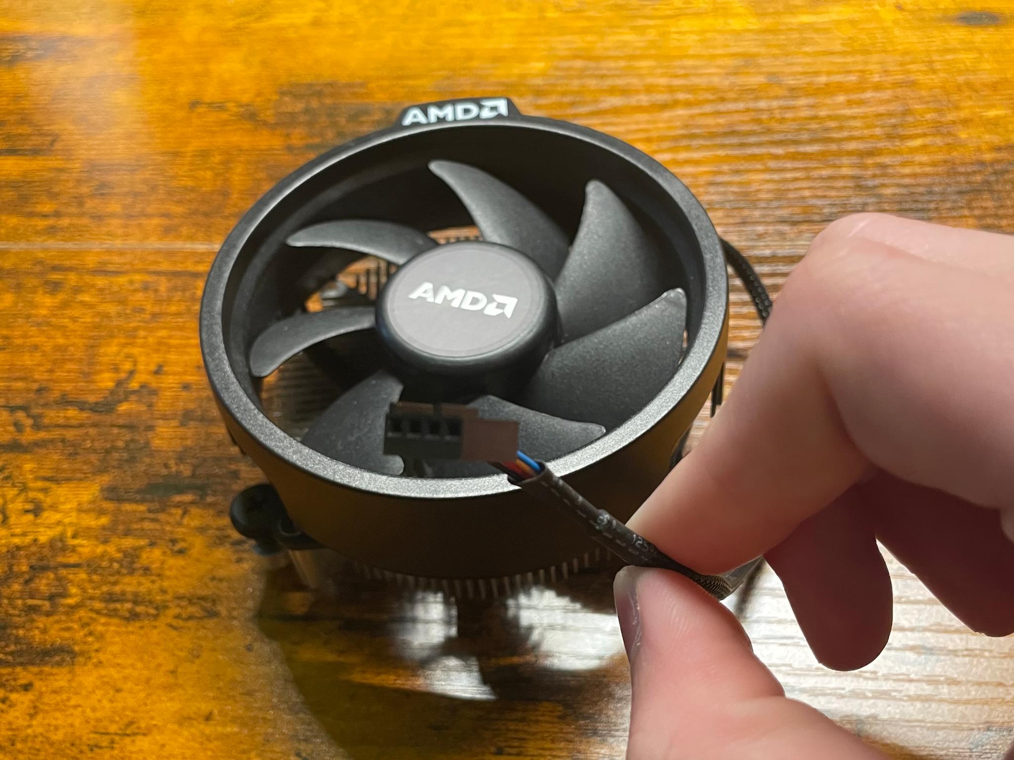 AMD Wraith Spire CPU Cooler