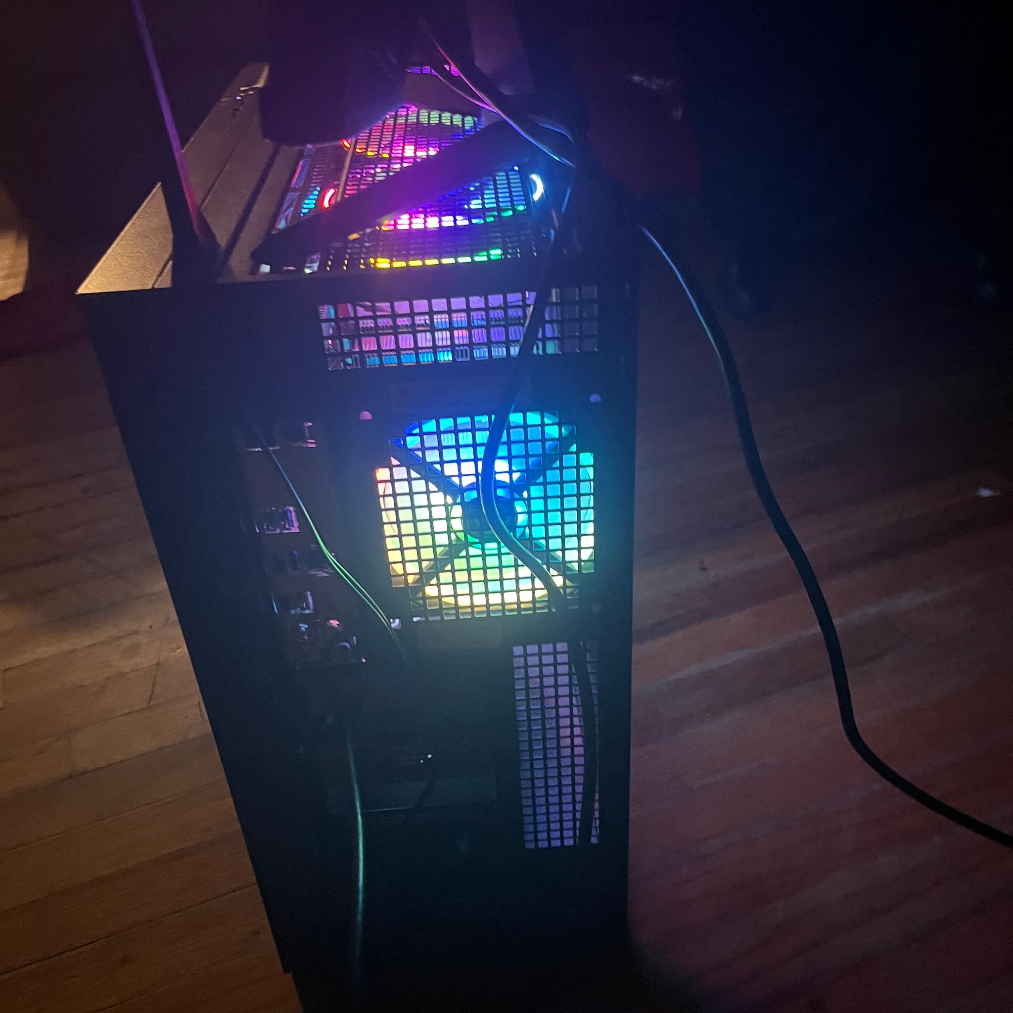 CyberPowerPC Prebuilt 5060 8gb, 1tb storage, 16gb DDR5, Core i5-14400f, Win 11