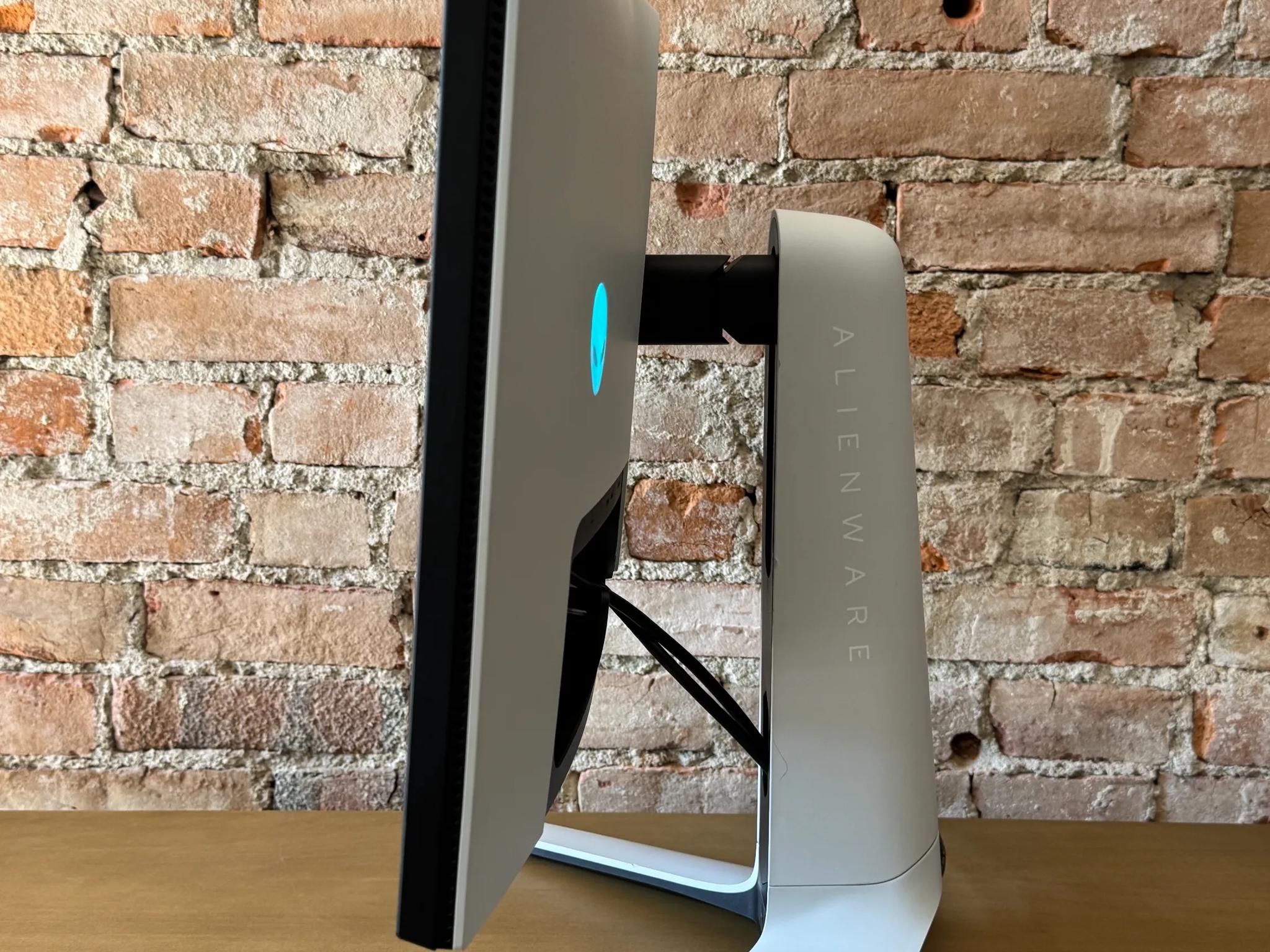 Alienware AW2723DF 27" 1440p 280Hz Gaming Monitor – Lunar Light (Refurbished by Dell)