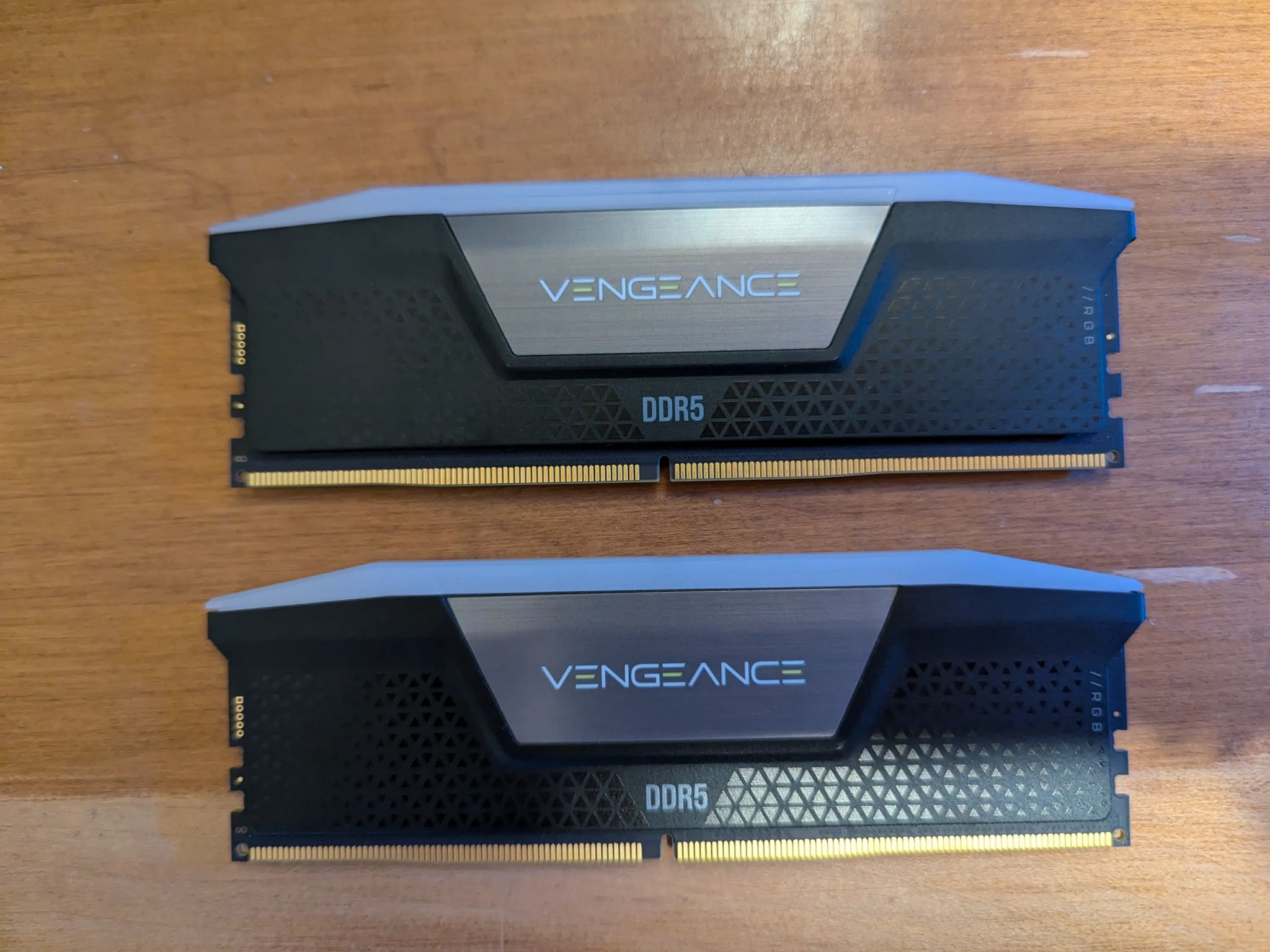 32GB DDR5 Corsair RGB Ram 2x16