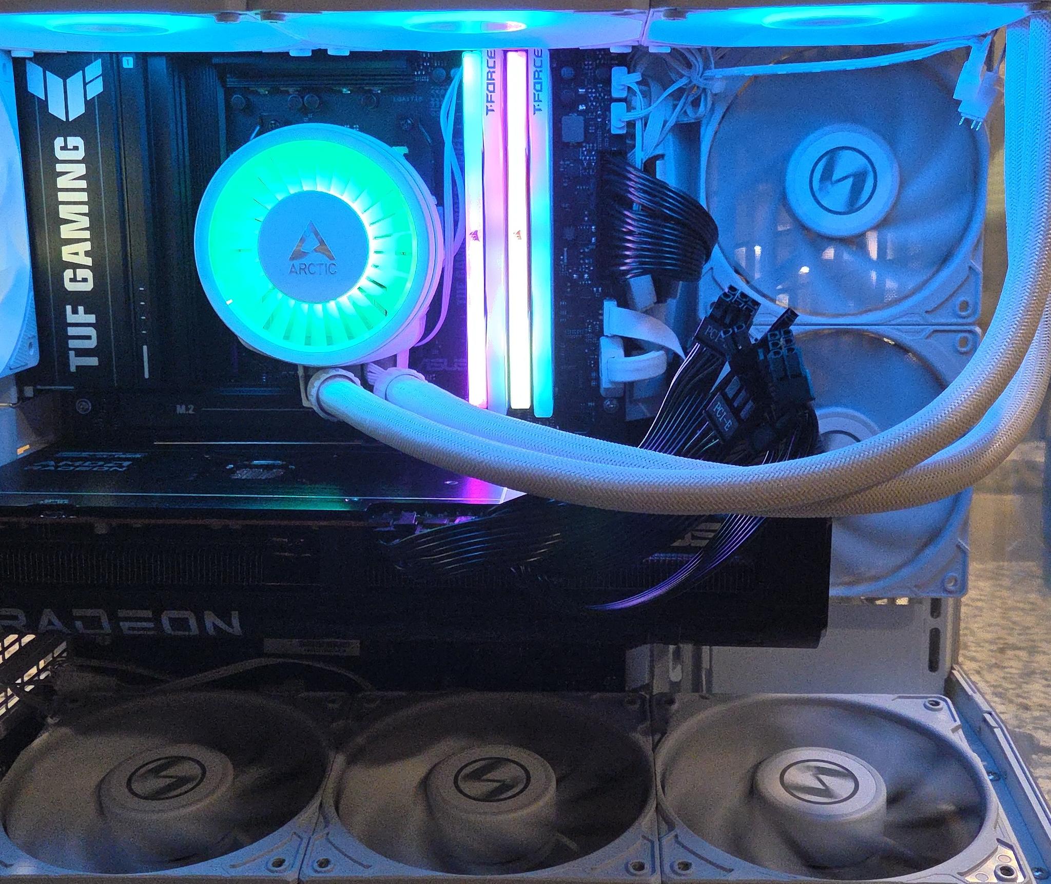 White on Black Build. Lian Li Mid Tower Build. 3TB of Storage. 1440 Monster. Entry 4K.