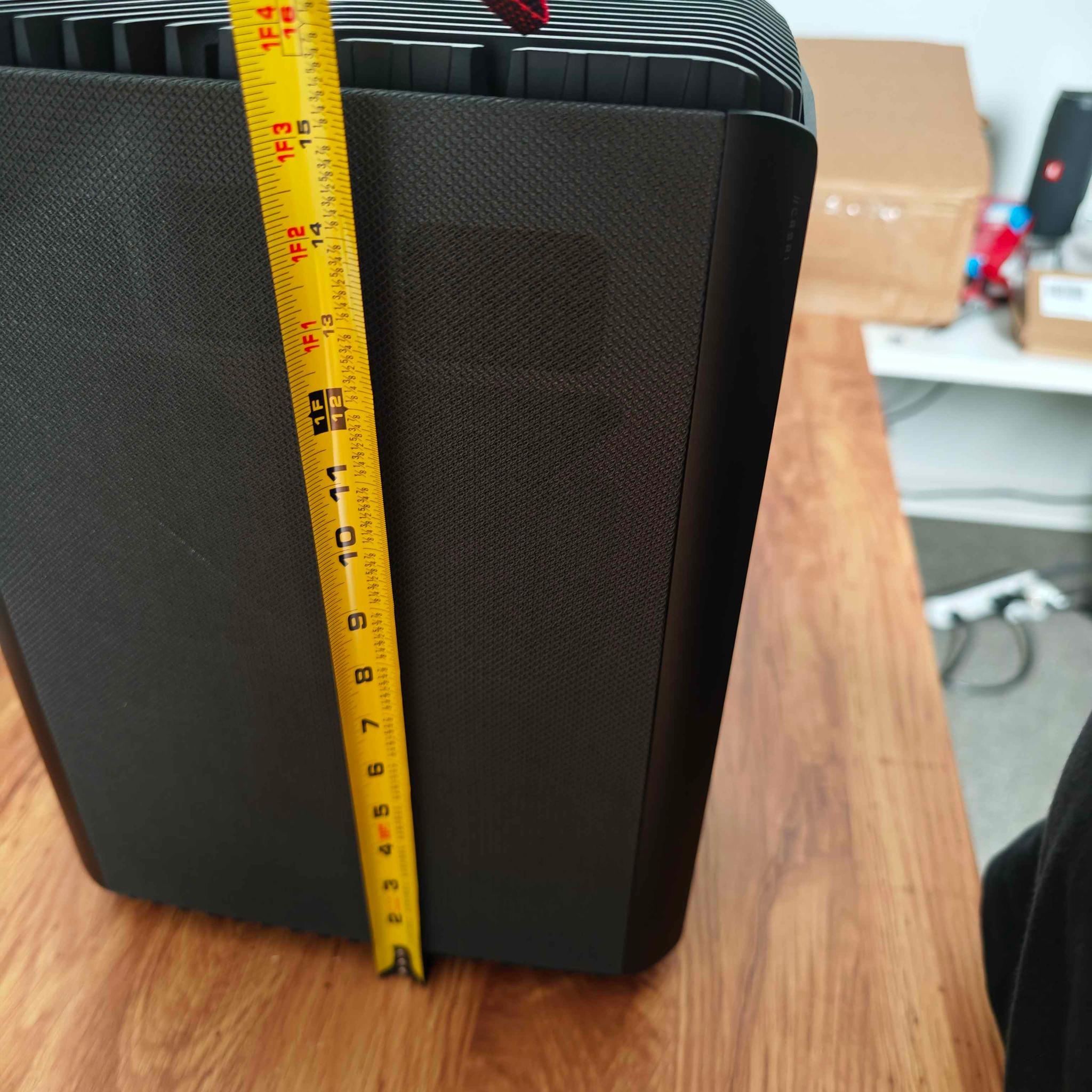 Corsair a600 Small Form Factor PC - RTX 5080 - Ryzen 9 9900X3D - 4TB SSD Storage - 64GB RAM