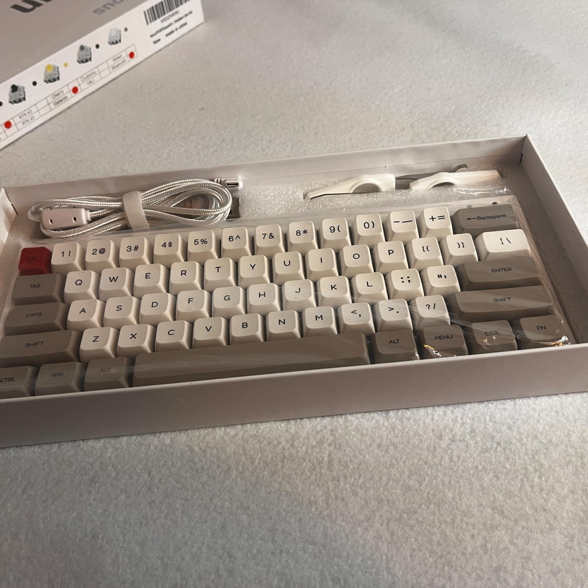 Ractous Design RGB keyboard New in the Box. 60%, RGB.  Gateron Red Switches Hot Swappable