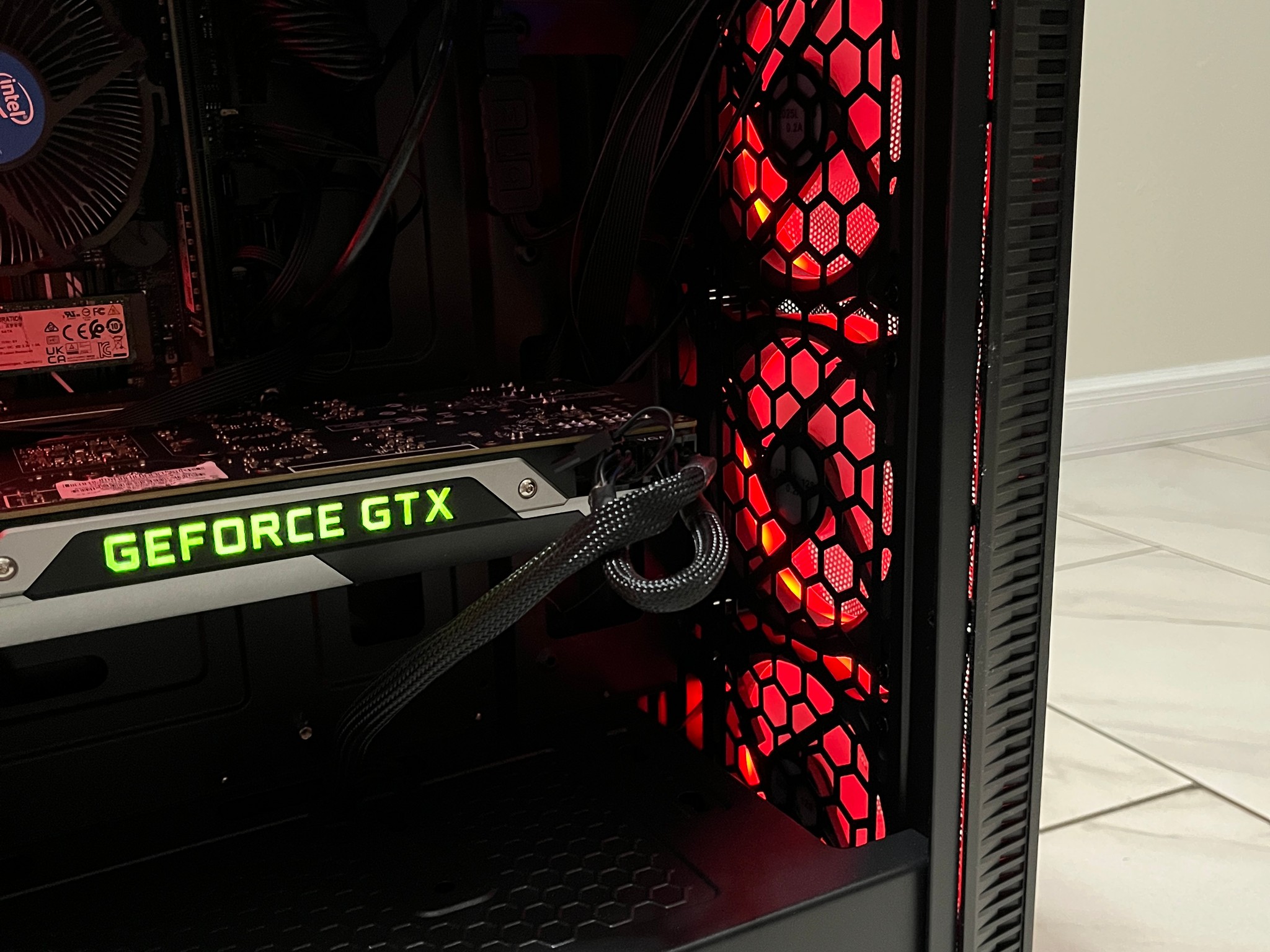 NVIDIA GTX 780 Ti, Intel Core i3-9100f, 16GB RAM, 870 GB Storage - RGB Gaming PC w/ Wi-Fi & BT