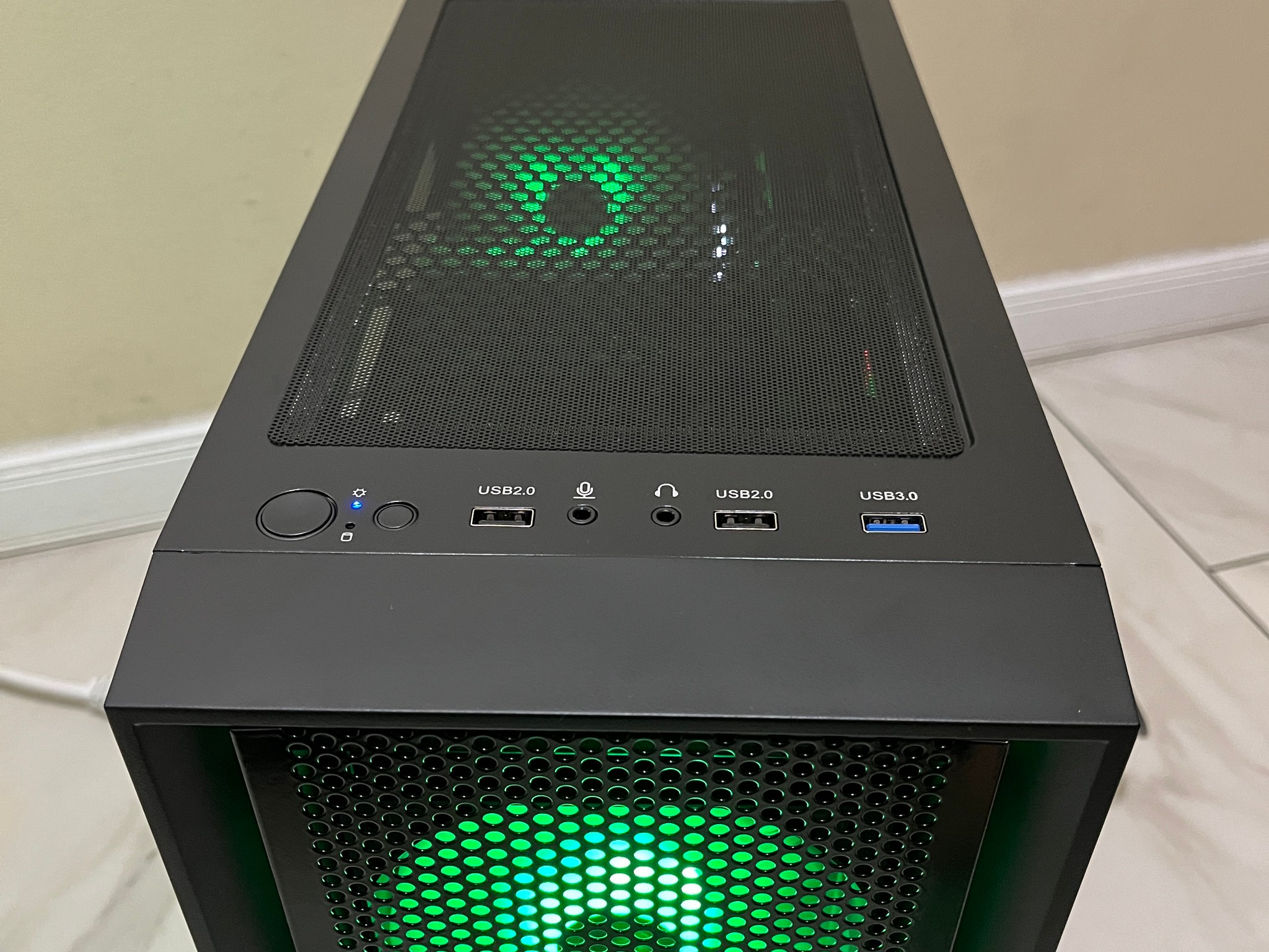 🟠🔥NVIDIA GTX 1080 Ti, Intel i7-7700, 12GB RAM, 1.2 TB Storage, High FPS Custom RGB Gaming PC