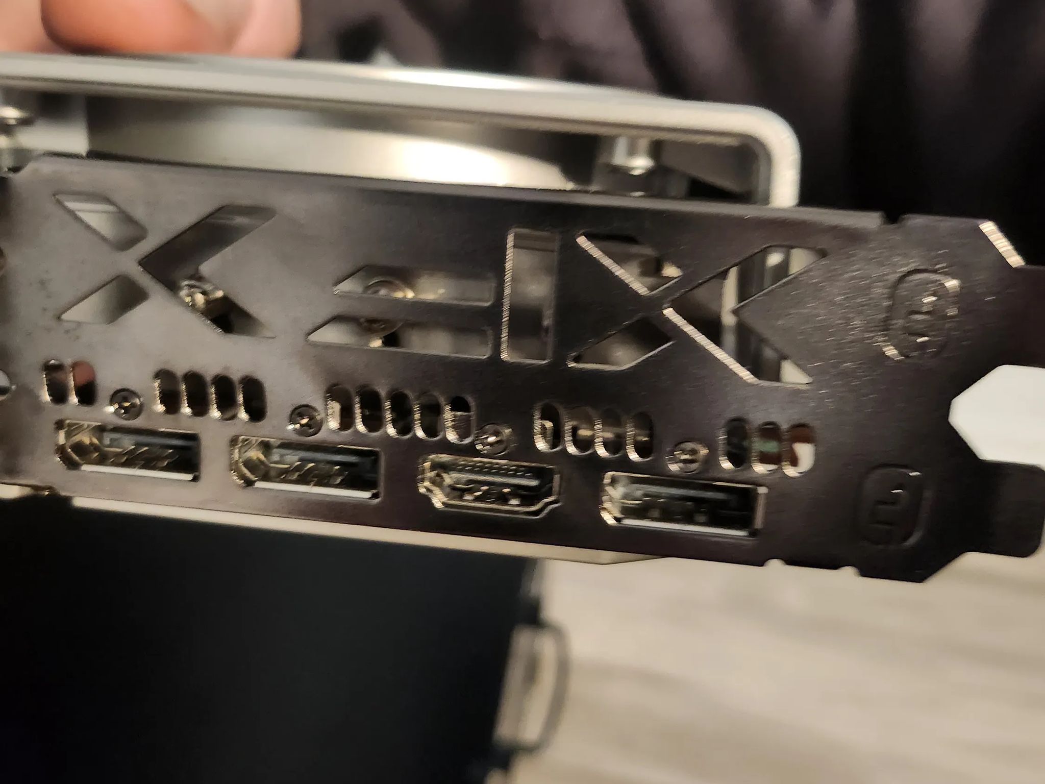 RX 6700 XT MERC 319