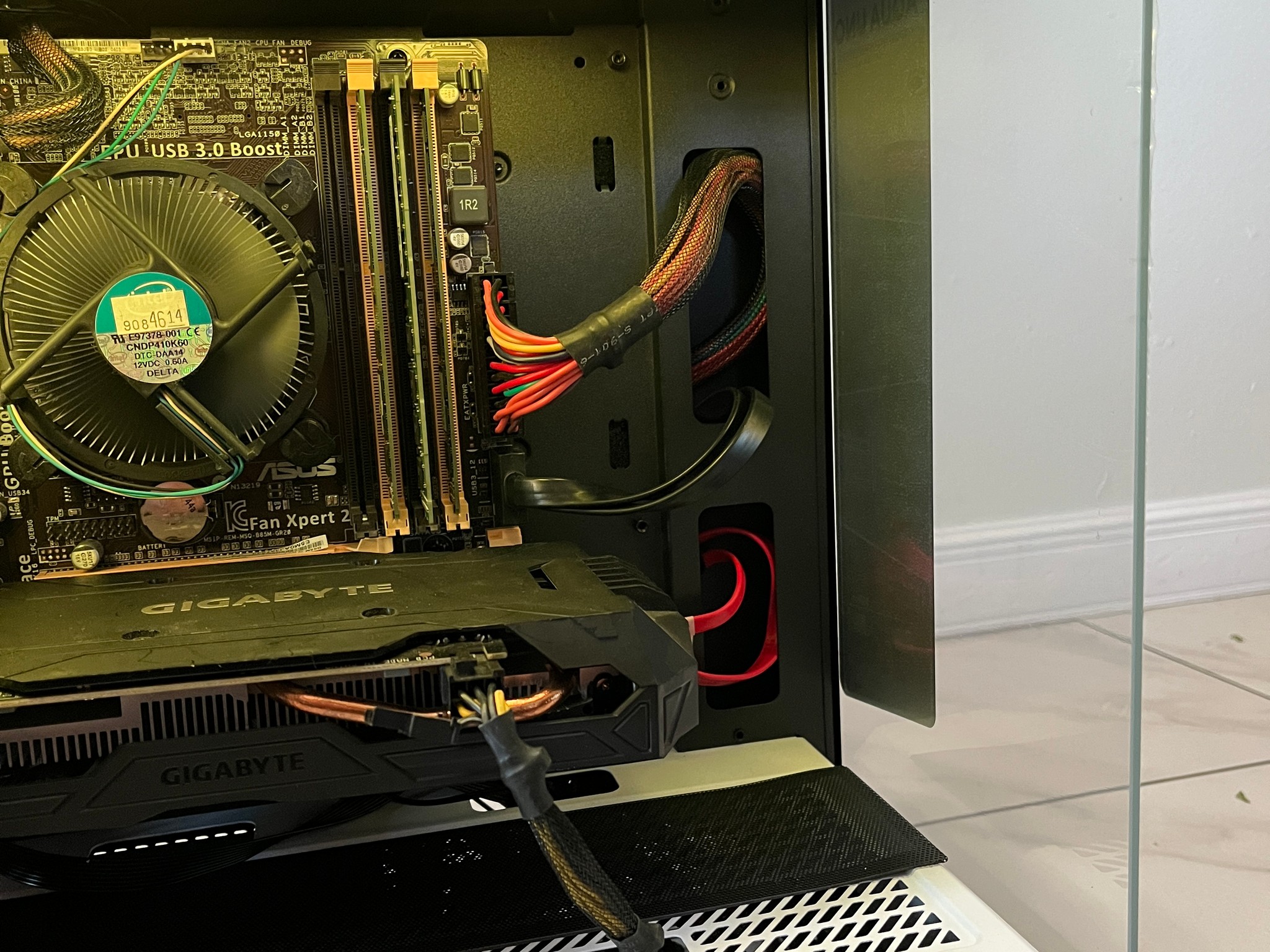 Budget Gaming PC - Intel i7-4790, NVIDIA GTX 1060, 12GB RAM, 1.1TB Storage, w/ Wi-Fi & BT