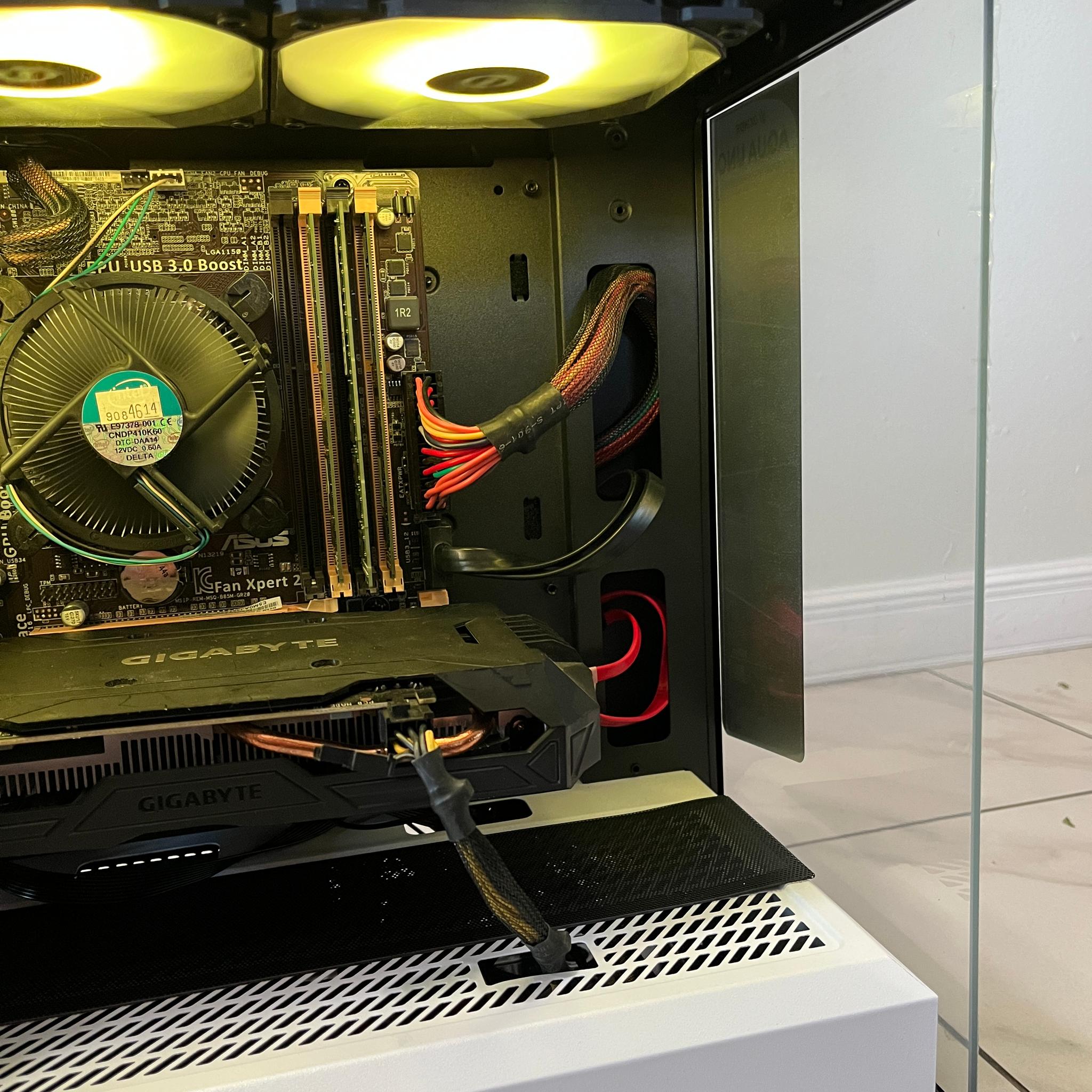 Budget Gaming PC - Intel i7-4790, NVIDIA GTX 1060, 12GB RAM, 1.1TB Storage, w/ Wi-Fi & BT