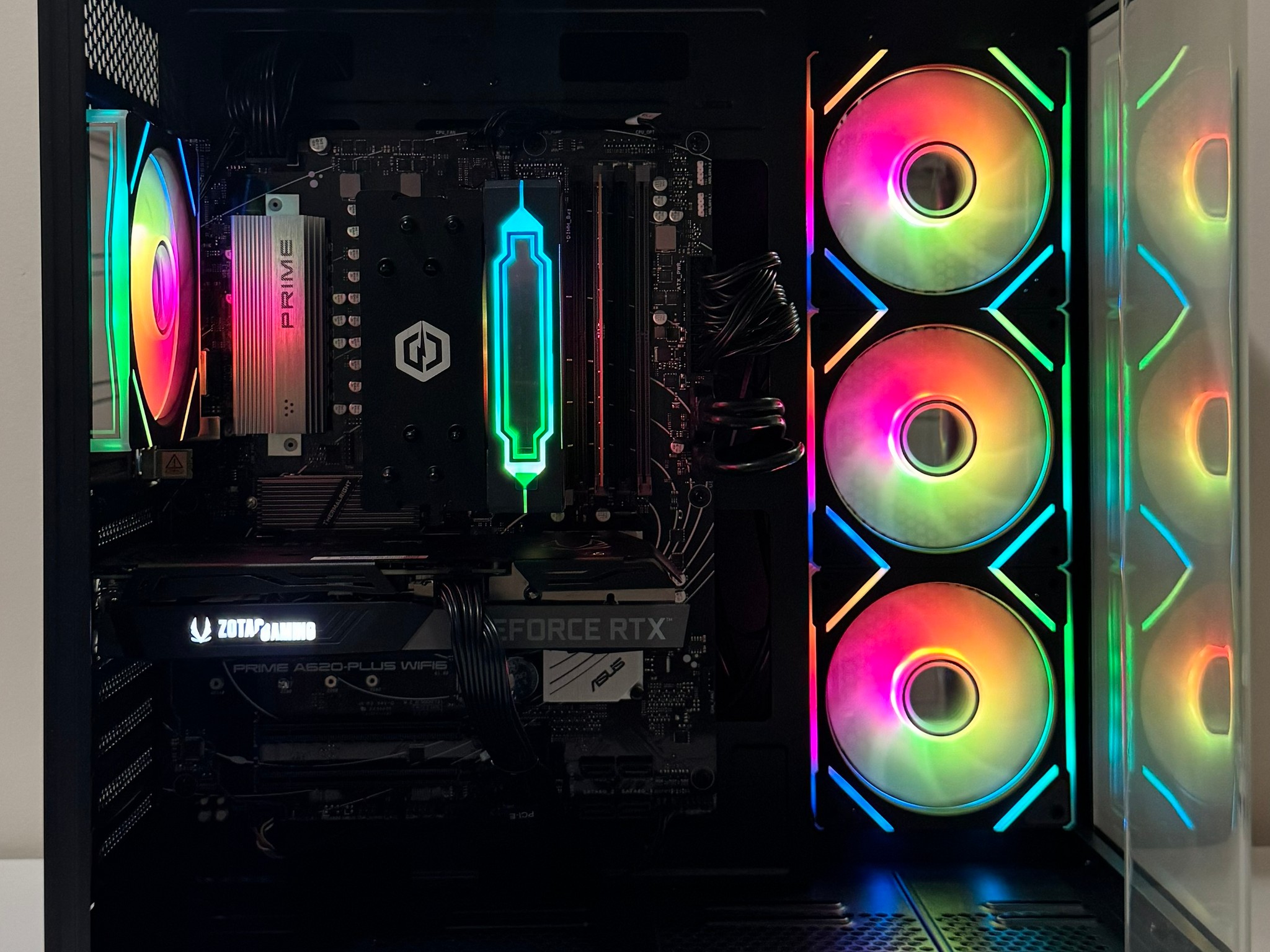 AMD Ryzen 5 8400F 32GB DDR5 RAM GeForce RTX 3060 Ti WD Black SN850X 1TB NVMe SSD AM5 Gaming PC