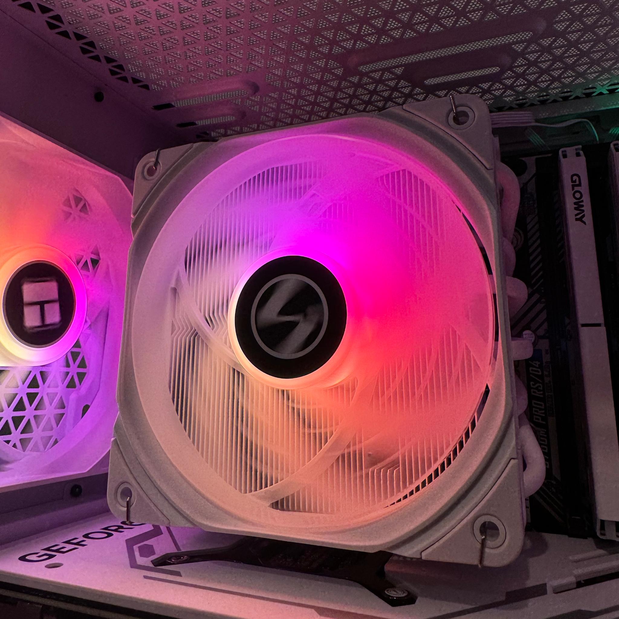 Clearance “Snow Wolf” Intel Core i5-12600KF, 4070 super, 32 gb DDR4, 1TB ssd, and 4TB Hd with WiFi