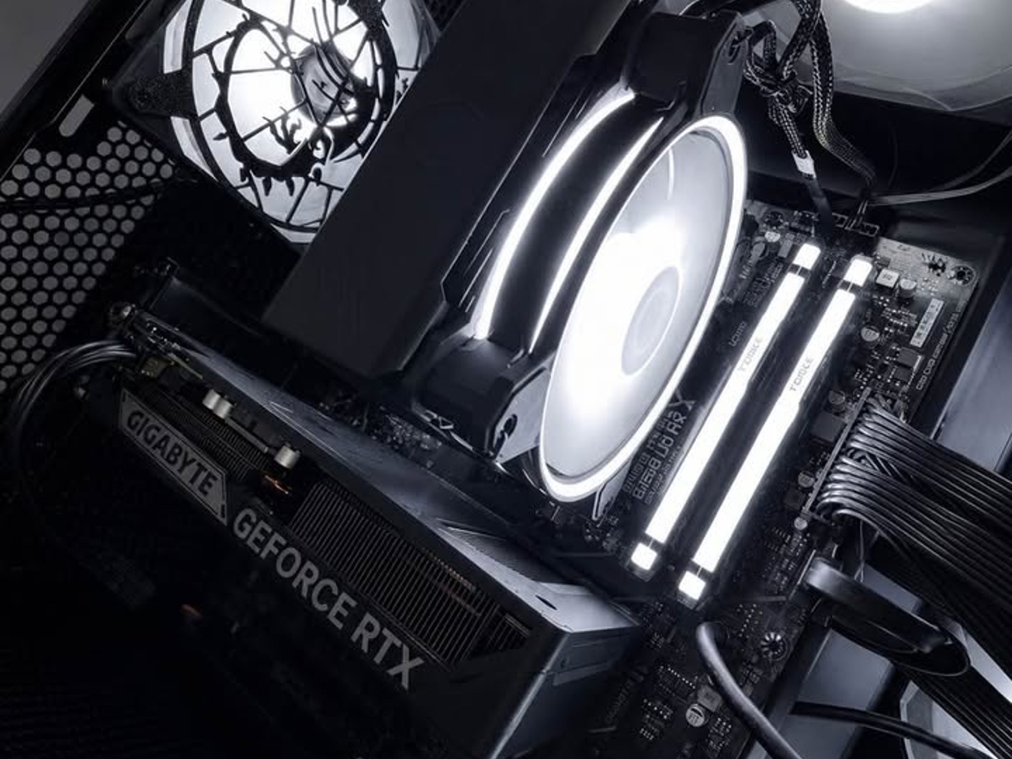 NEW RTX 5060 + Ryzen 5 7600X |Gaming PC Ultra Performance | 2TB SSD |