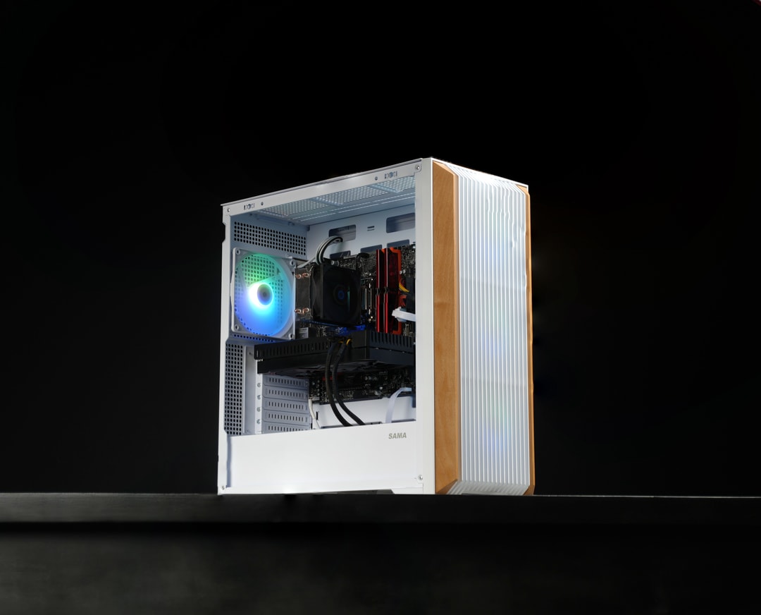 MF-03 / RX 5700 Intel Core i5 8600K 16GB 1.3TB Windows 11 Gaming