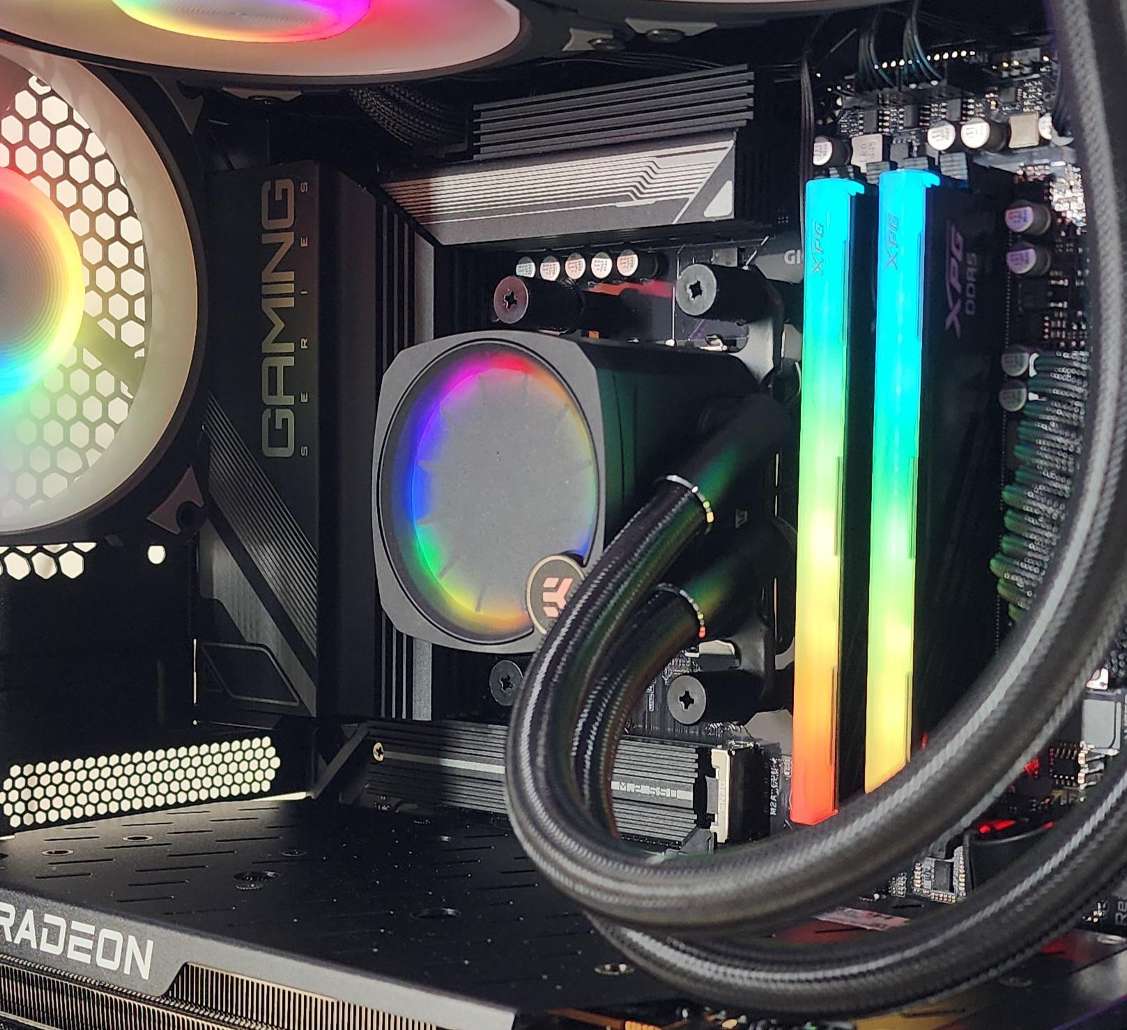 Gaming PC Ryzen 7 7700 32GB RAM 2TB SSD RX 7700 XT 12GB Windows 11 Computer