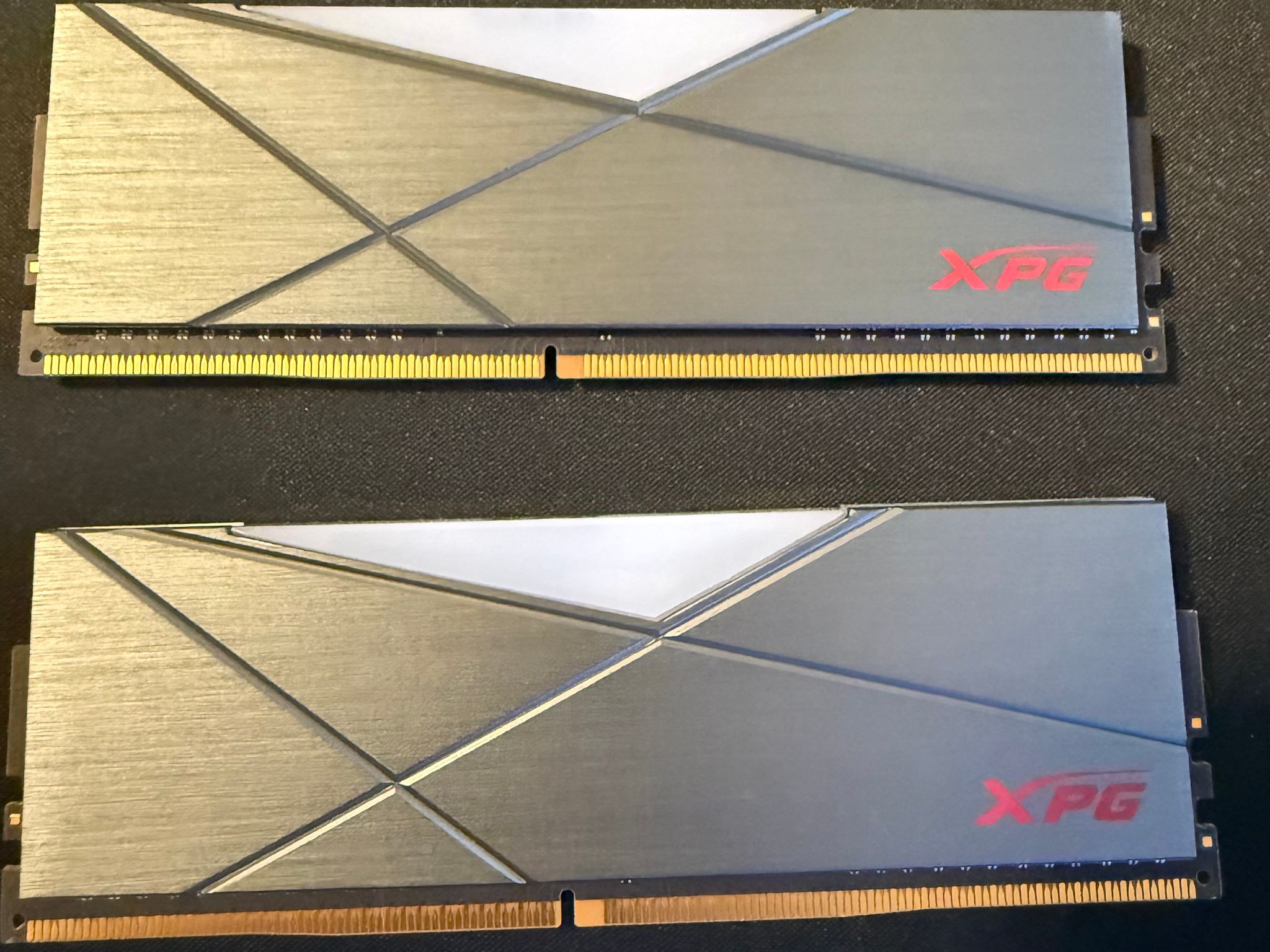 ADATA XPG 16GB (2×8GB) DDR4-3600 CL18 RAM *Tested*