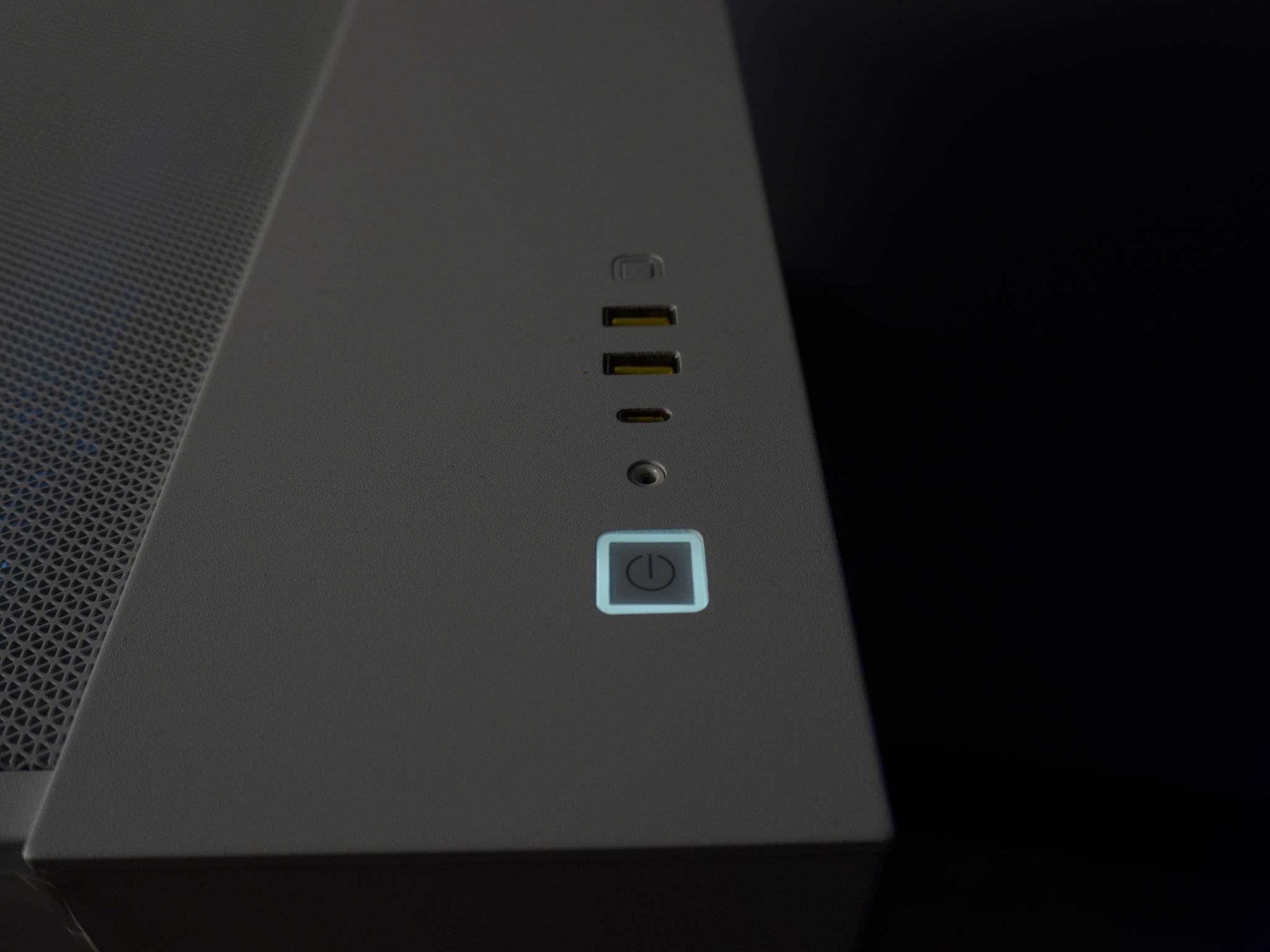 🤍AESTHETIC🤍 1440/1080p GAMING MACHINE 💚RTX 3070 💙 i5 12400f | 32GB | 1TB | WIFI