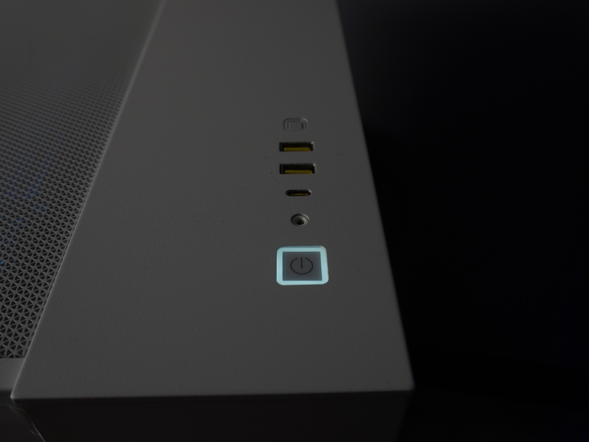 🤍AESTHETIC🤍 1440/1080p GAMING MACHINE 💚RTX 3070 💙 i5 12400f | 32GB | 1TB | WIFI