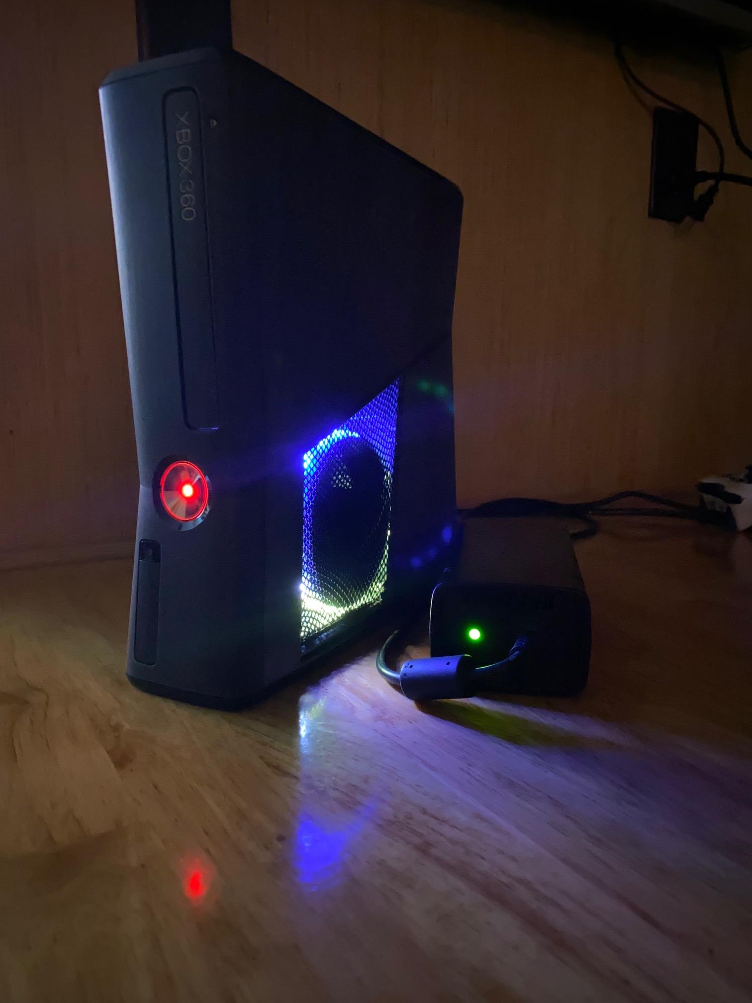RGH 3 Xbox 360 slim | CASE MOD | 500 GB | Custom LEDs