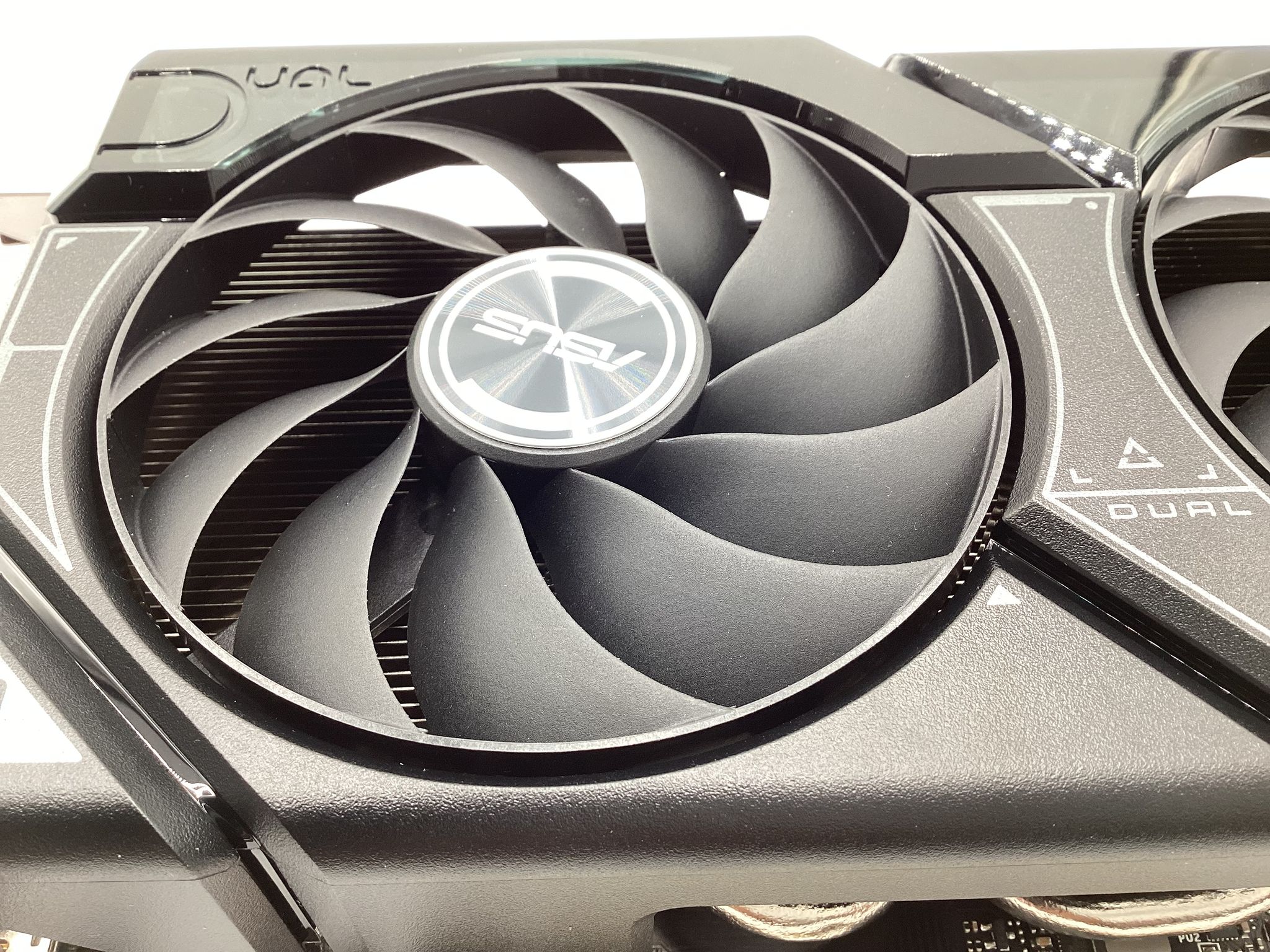 ASUS Dual GeForce RTX 4060 EVO OC Edition
