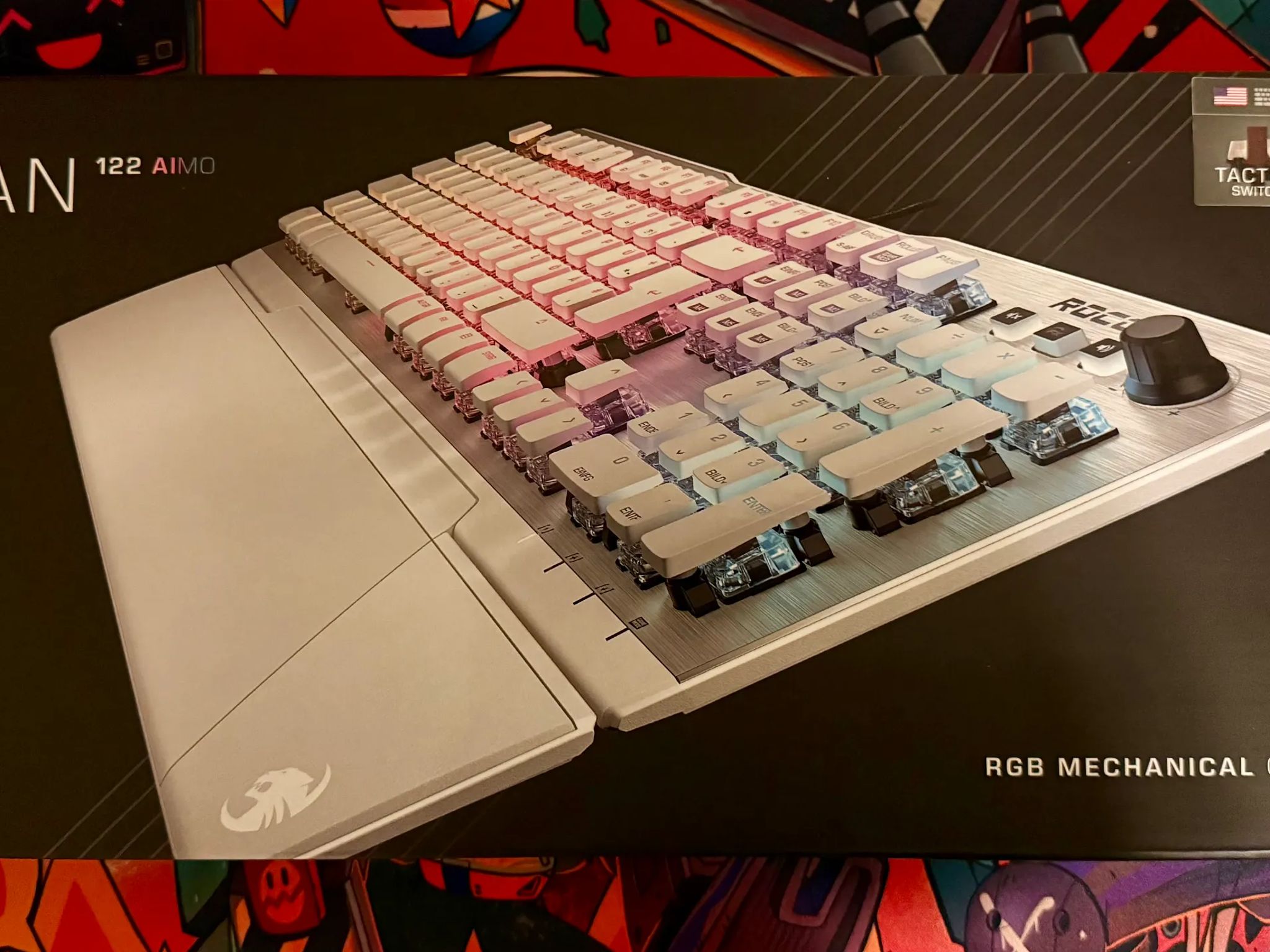 BNIB ROCCAT Vulcan 122 Full-size Mechanical PC Gaming Keyboard- Tactile Titan Switch (Arctic White)
