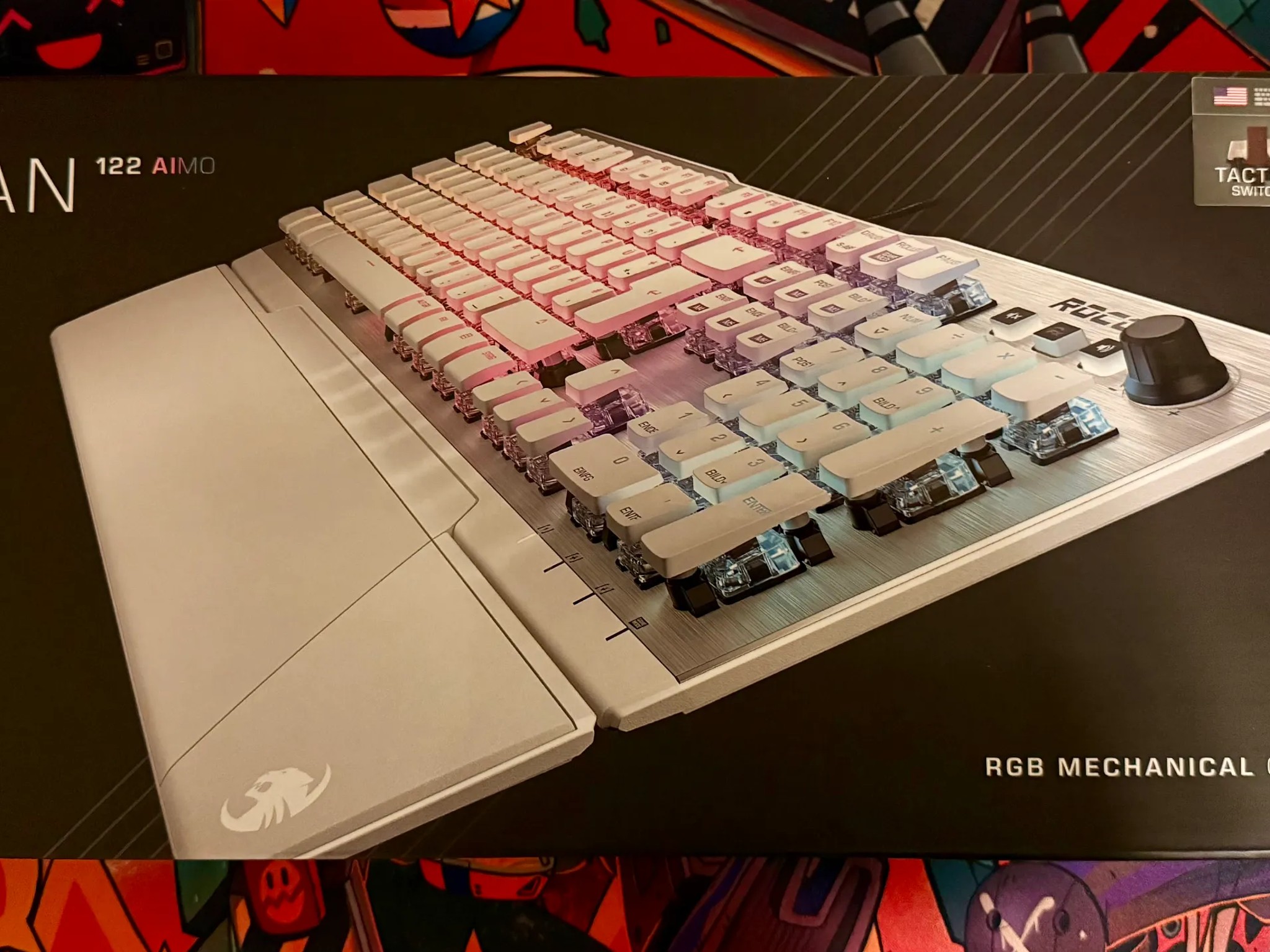 BNIB ROCCAT Vulcan 122 Full-size Mechanical PC Gaming Keyboard- Tactile Titan Switch (Arctic White)