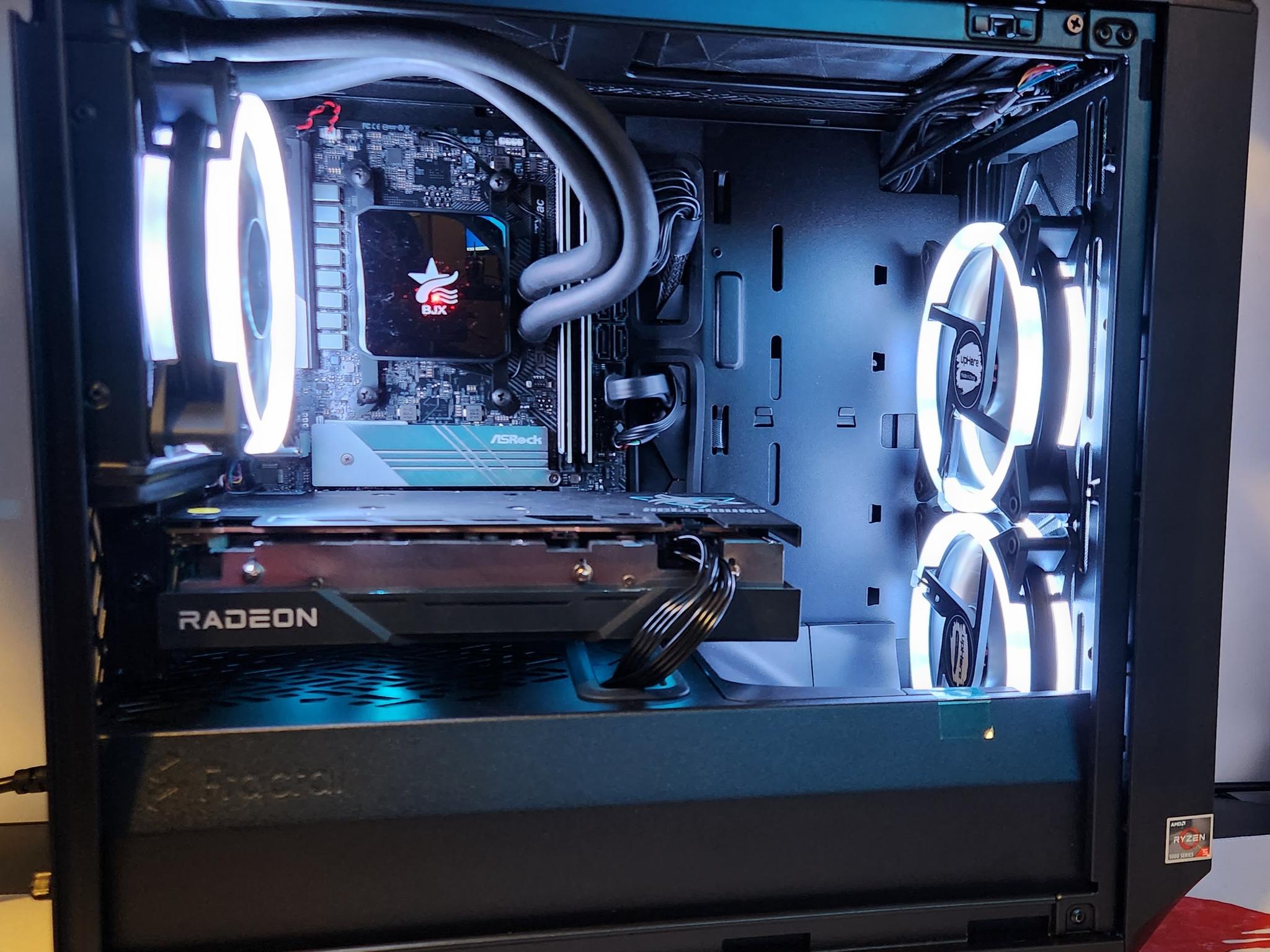 LIQUID COOLED GAMING RIG!  Ryzen 5 / 32GB RAM / 1TB SSD / RX 6600 8GB