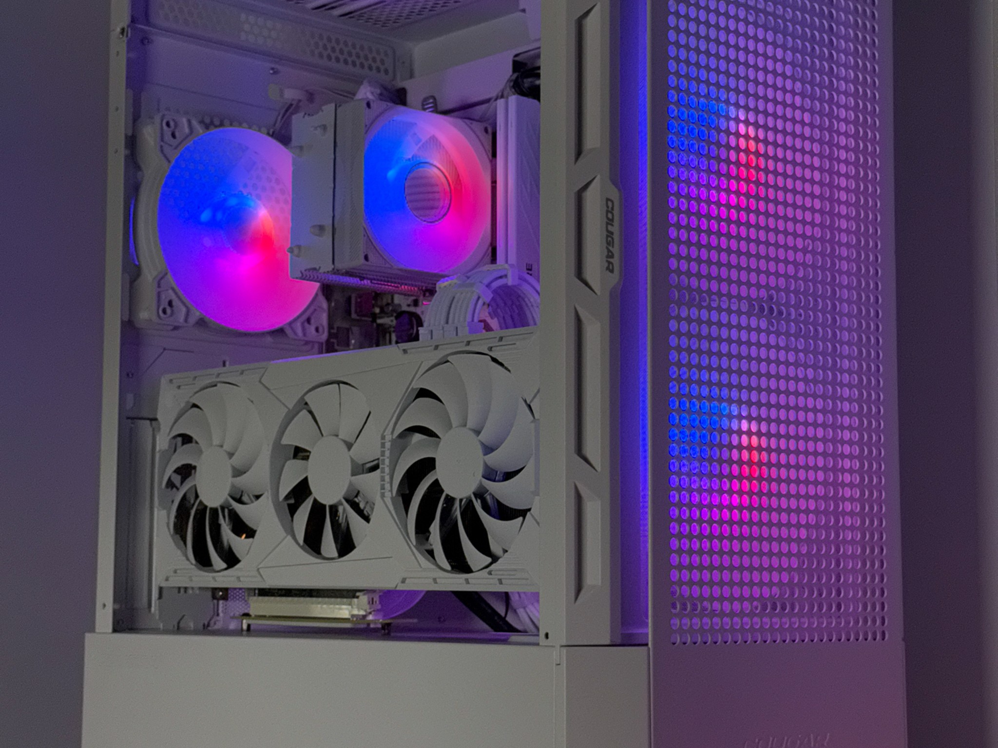 ⚪️FROSTBYTE STRIKER⚪️ 5700XT | RYZEN 5 | 16GB DDR4 | 1TB M.2