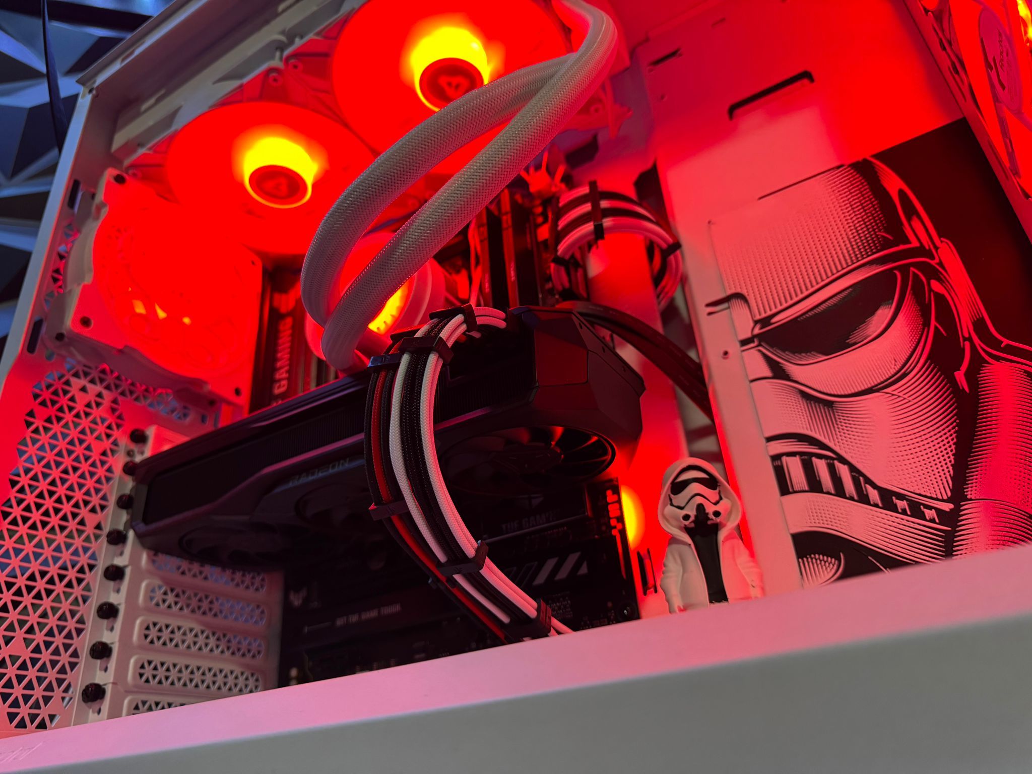 ⚪⚫ The Trooper ⚫⚪ Ryzen 7 7700X| RX 7900XT 20GB| 32 GB DDR5| 4 TB NVMe