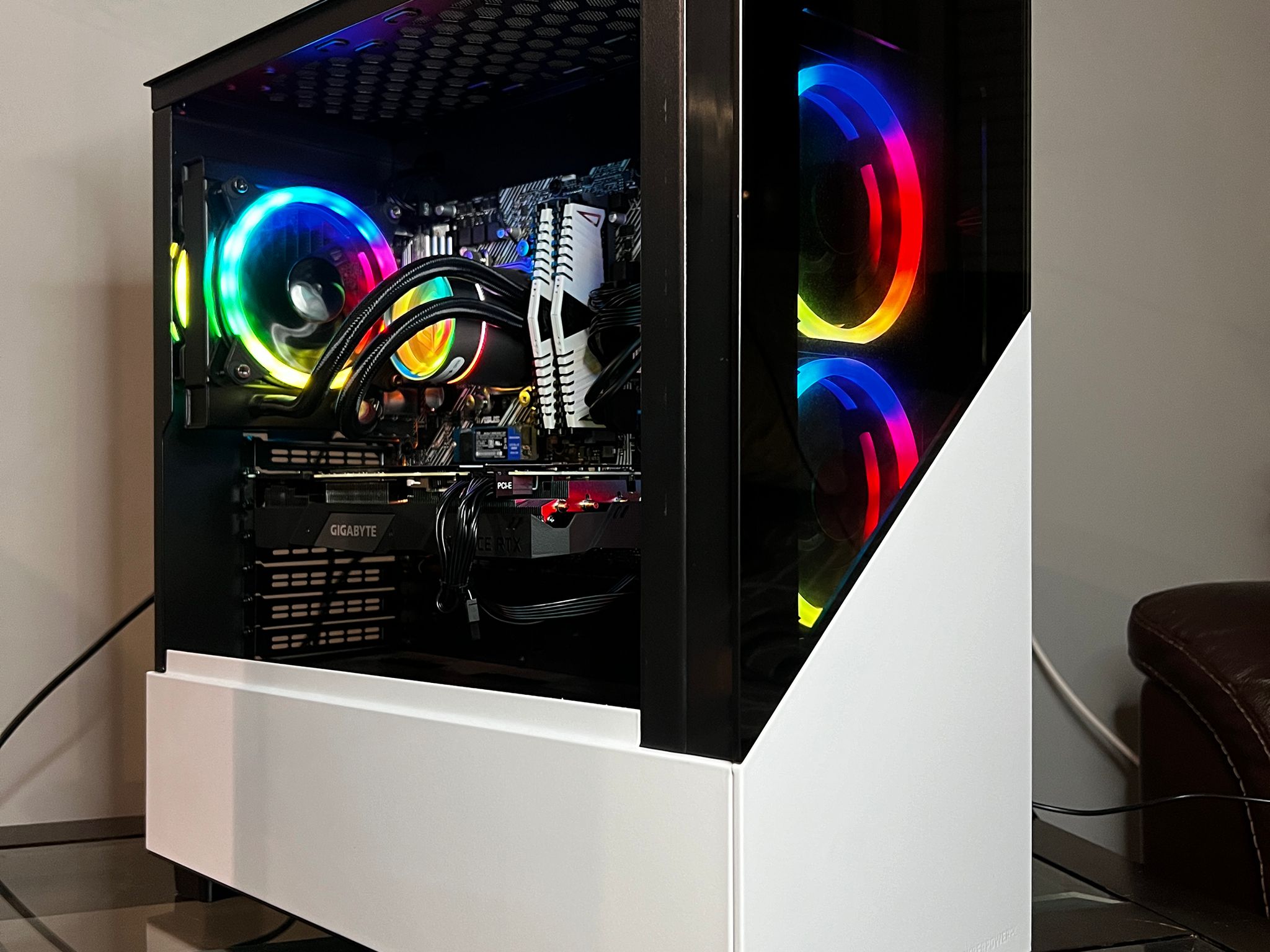 🔵🟣Ayla🟣🔵MID RANGE GAMING PC WITH RYZEN 7 3700 X and RTX 2070 SUPER