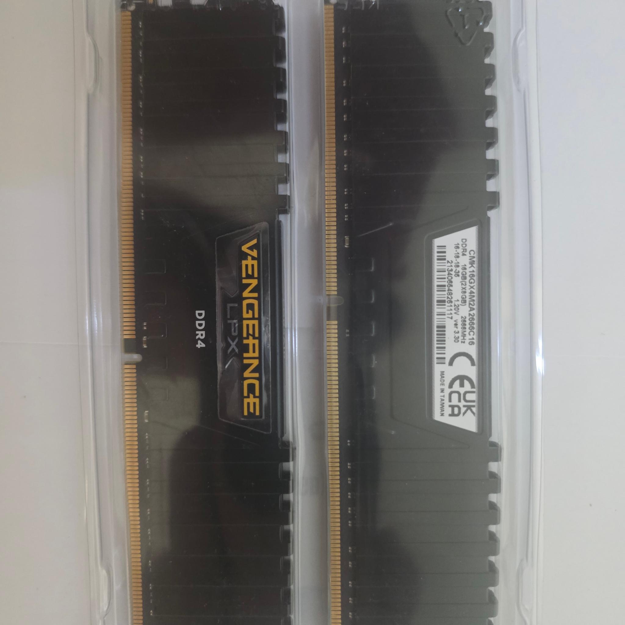 Corsair Vengeance LPX 16GB DDR4-2666 (2x8GB)