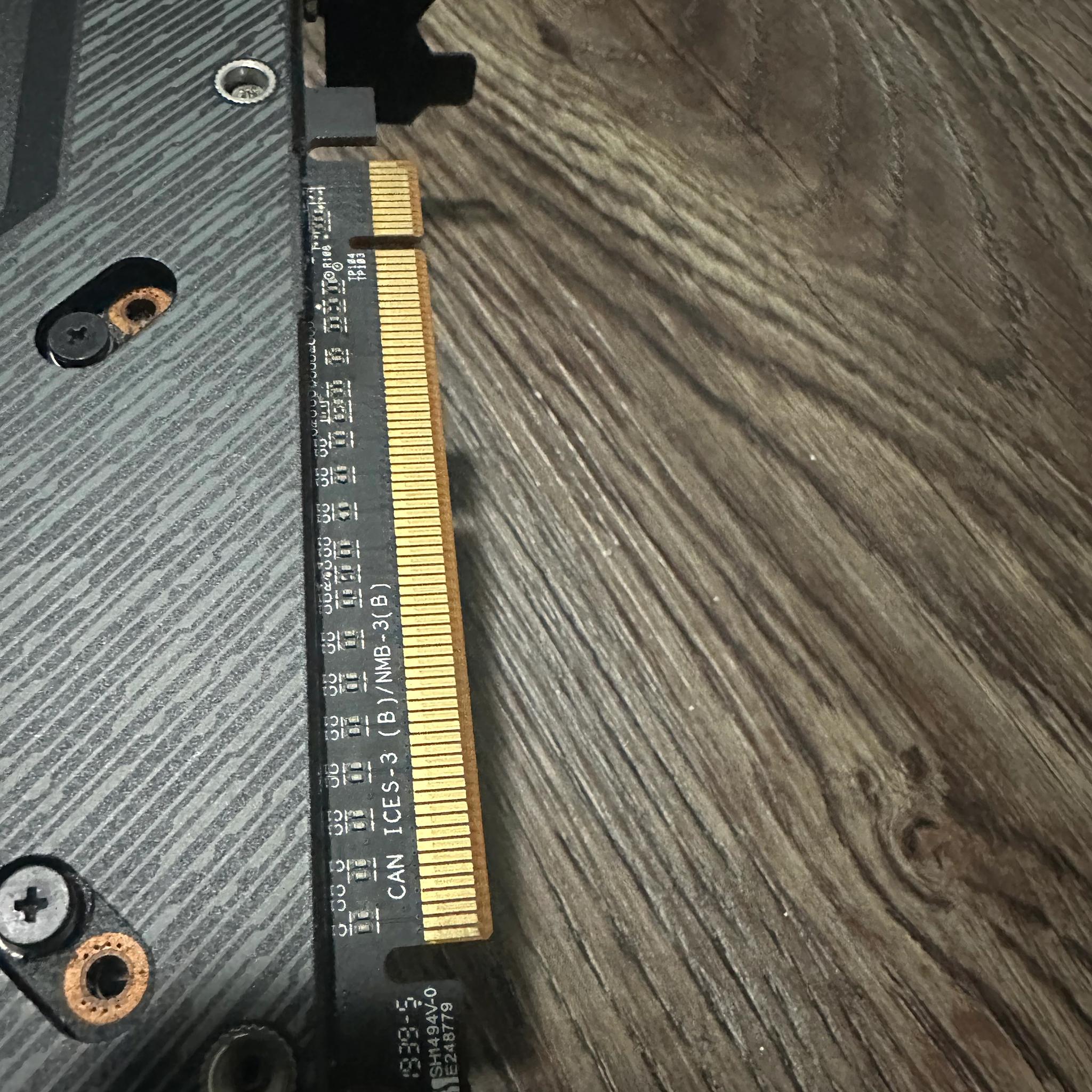 Asus TUF Radeon RX 5600xt