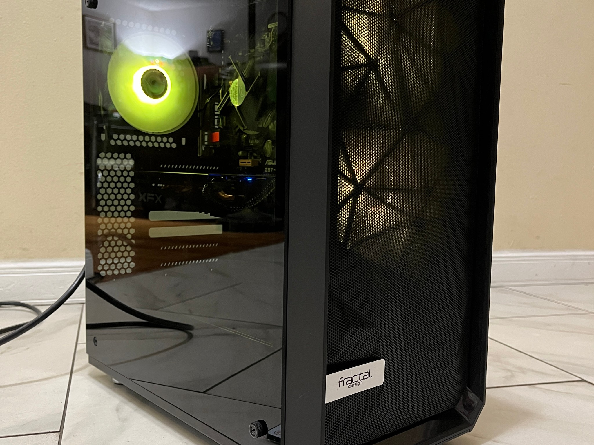 🟢🔥 Budget Gaming PC – RGB Case w/ Remote - Intel i5-4440, AMD RX 580, 1 TB Storage & 12 GB RAM 🖥️🔵