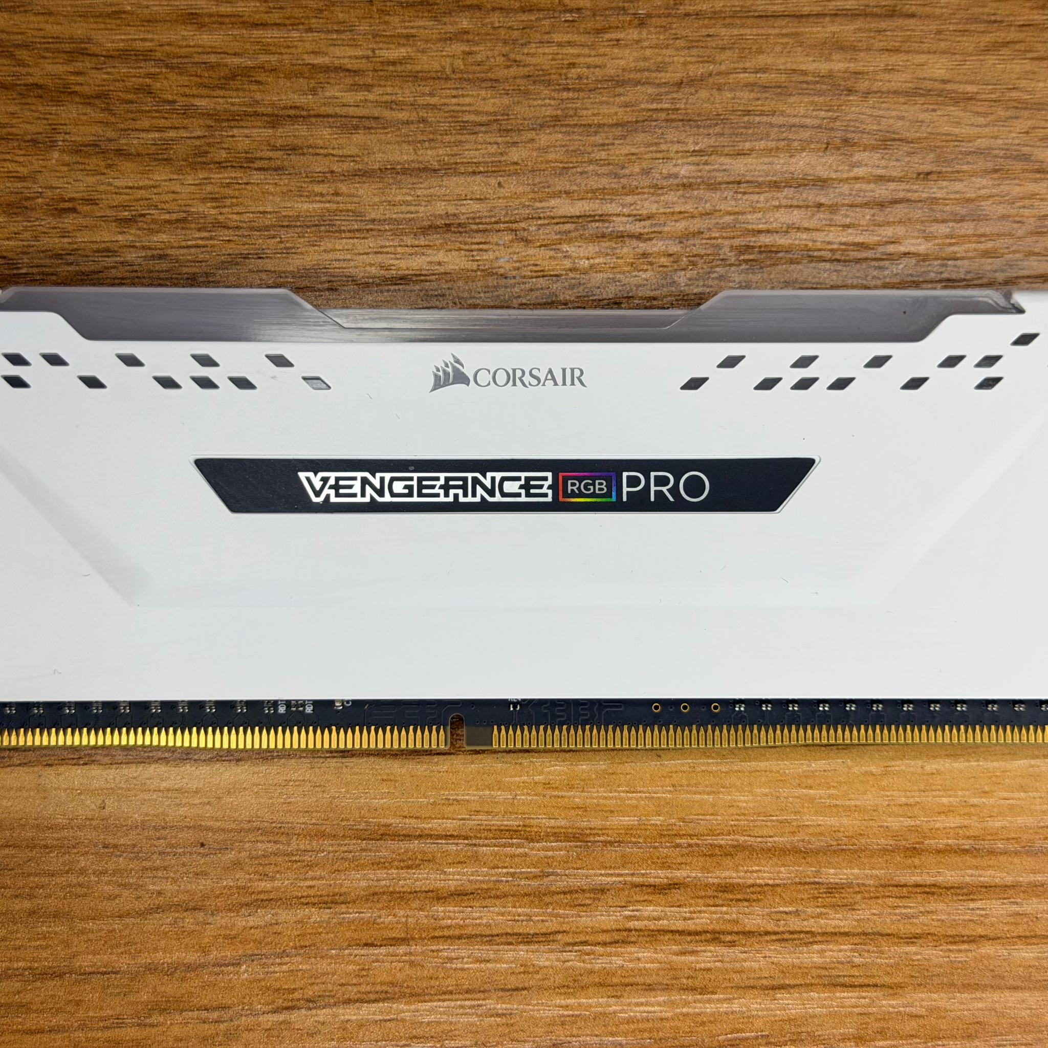Corsair Vengeance RGB Pro 8gb DDR4 3600mhz