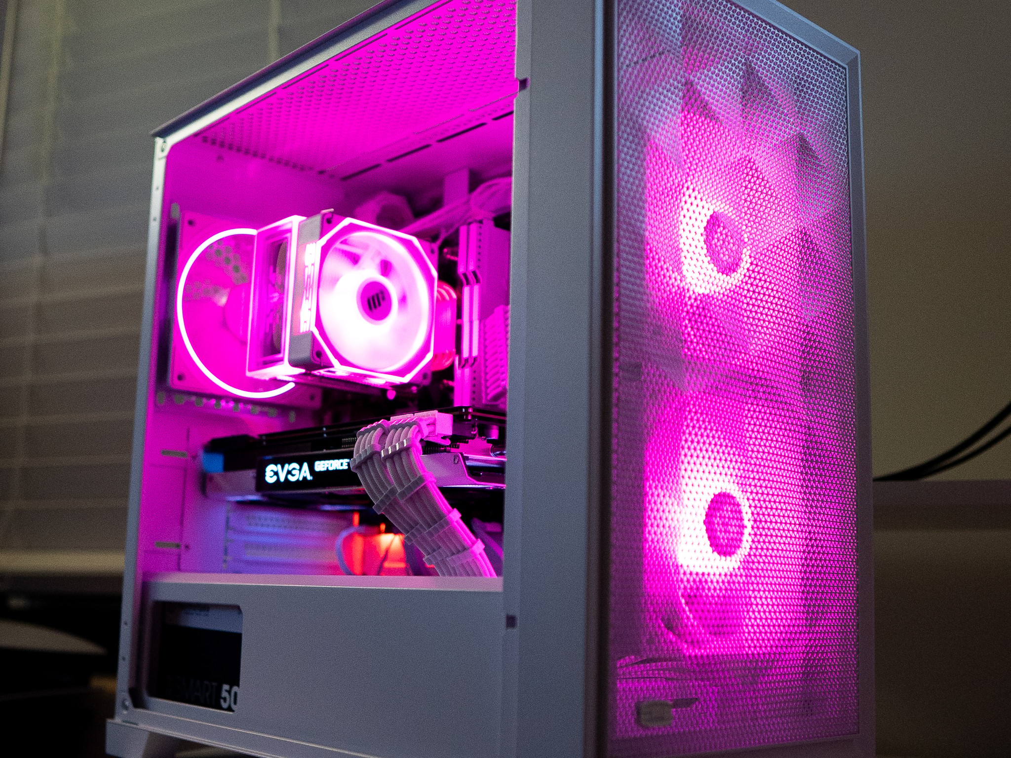 ❄️🌨 | GTX 1070 8GB FTW | RYZEN 5 3500X | 16GB DDR4 RAM | 256GB NVME + 2TB HDD | Arctic Freeze 2.0