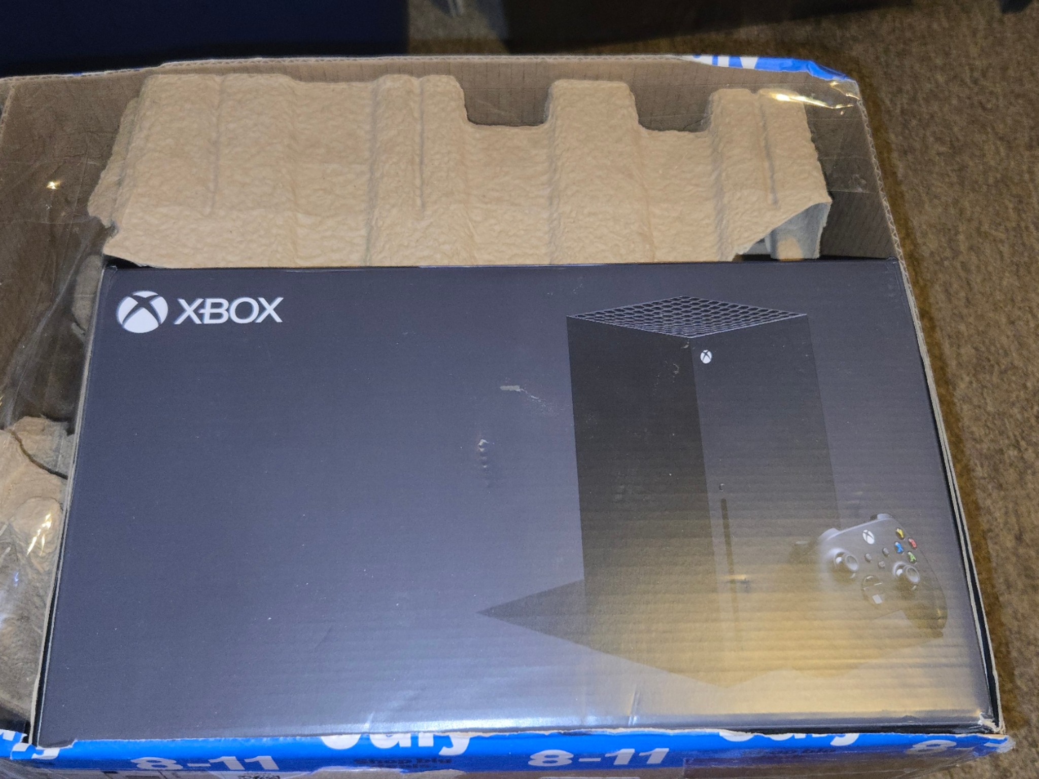 Don't Miss Out It's A Great Christmas Present. Series X w/Accessories & Games