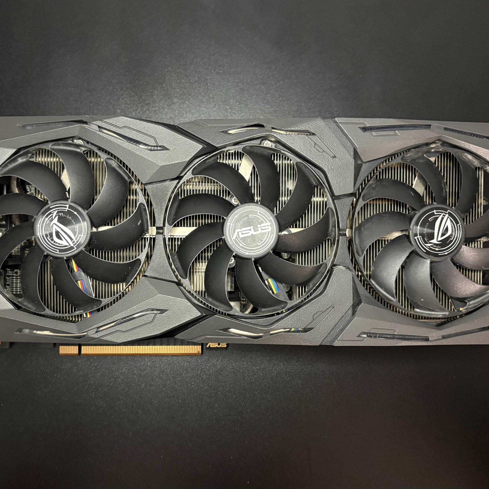 ROG STRIX RX 5700 XT GAMING OC (Cosmetic Issues)