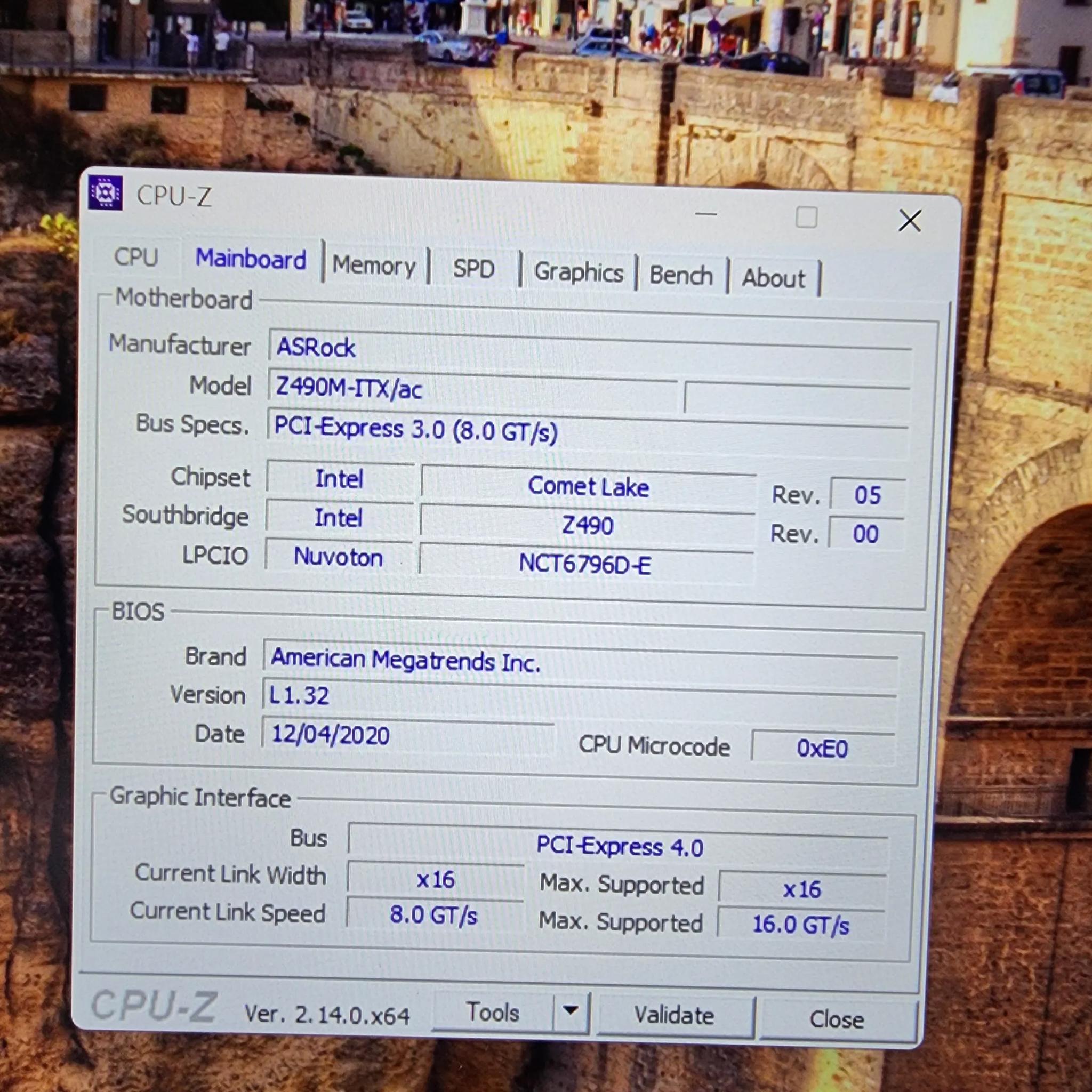 SFF Gaming PC I5 10400K Sapphire RX 5700xt 8GB 850watt PSU 32GB RGB DDR4 NOS