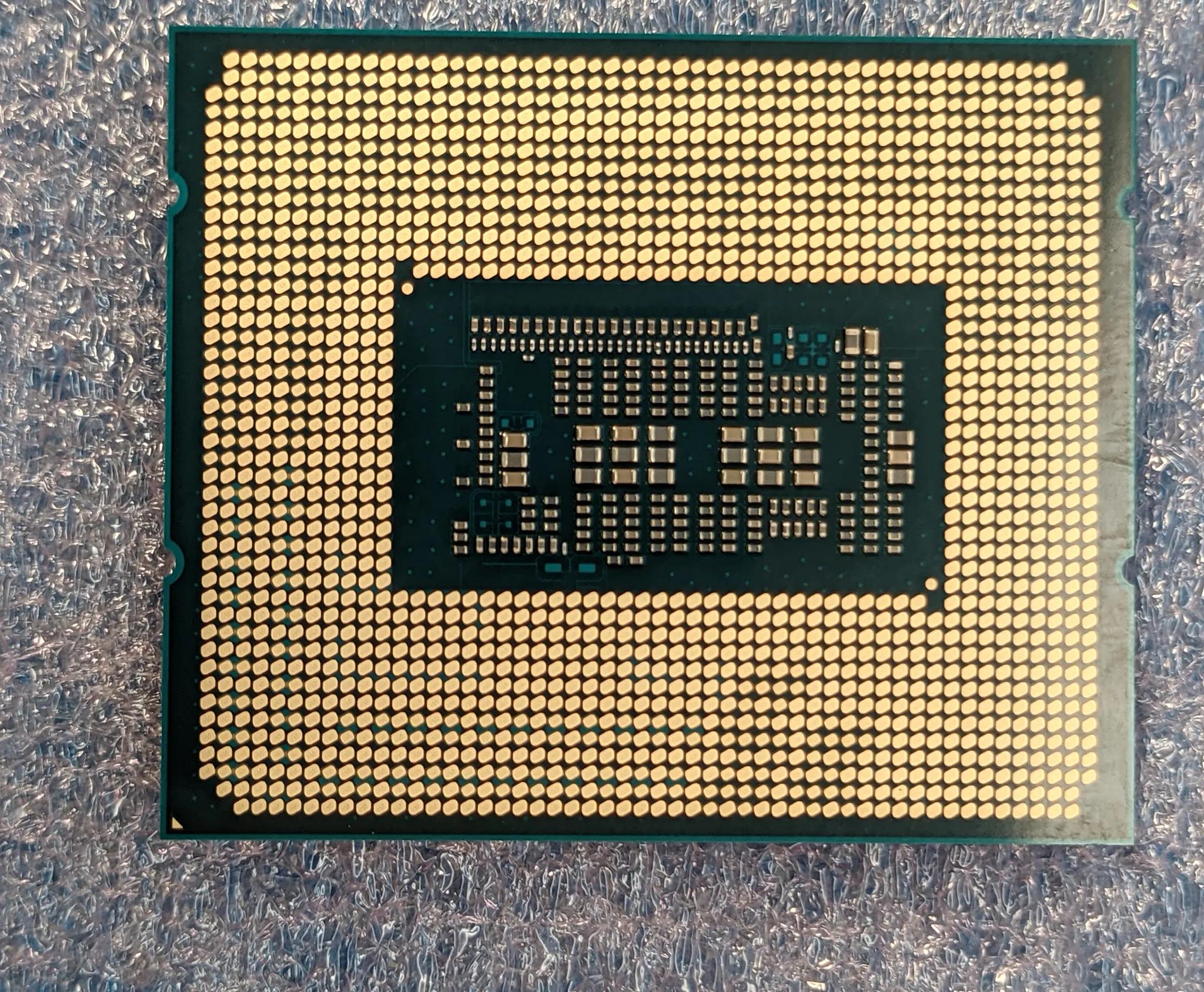 Intel Core i7-12700F 4.90GHz Socket LGA1700 12-Core 20-Thread (8P-4E) 12MB Desktop CPU SRL4R