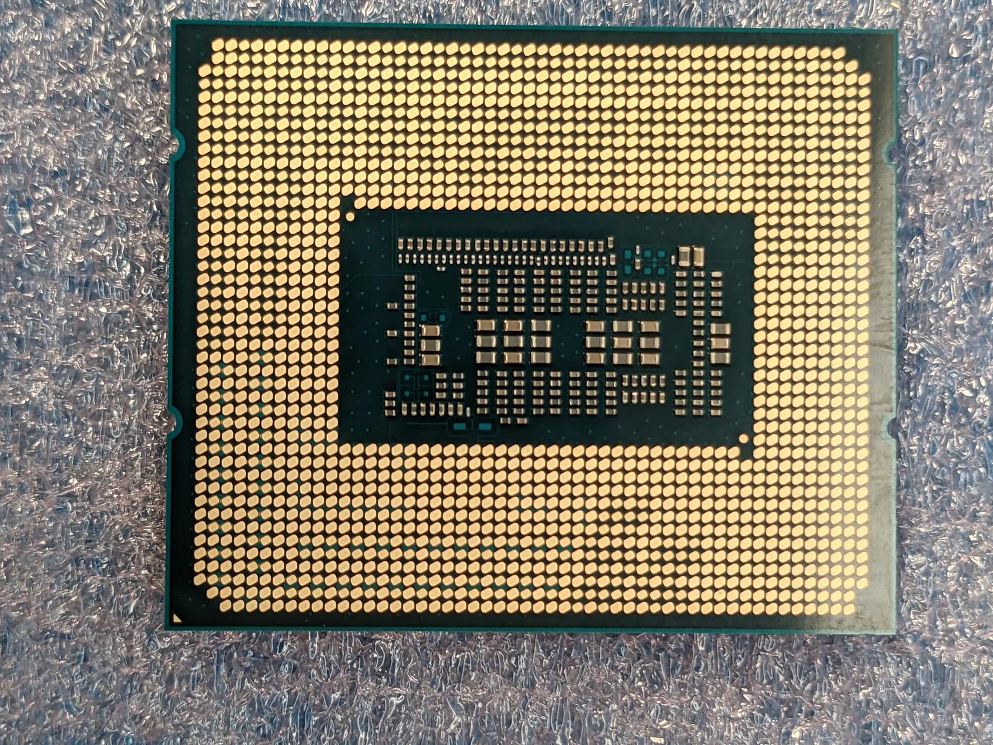 Intel Core i7-12700F 4.90GHz Socket LGA1700 12-Core 20-Thread (8P-4E) 12MB Desktop CPU SRL4R
